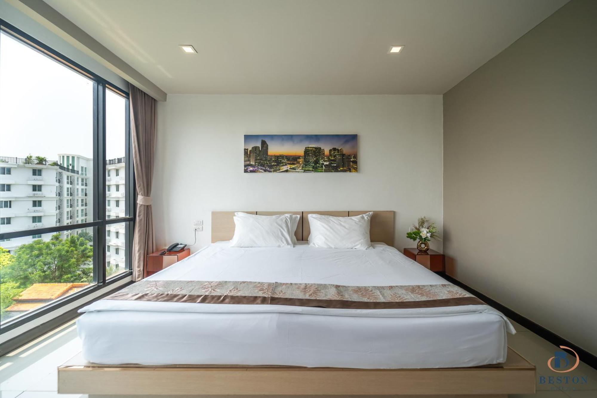 Superior King Room