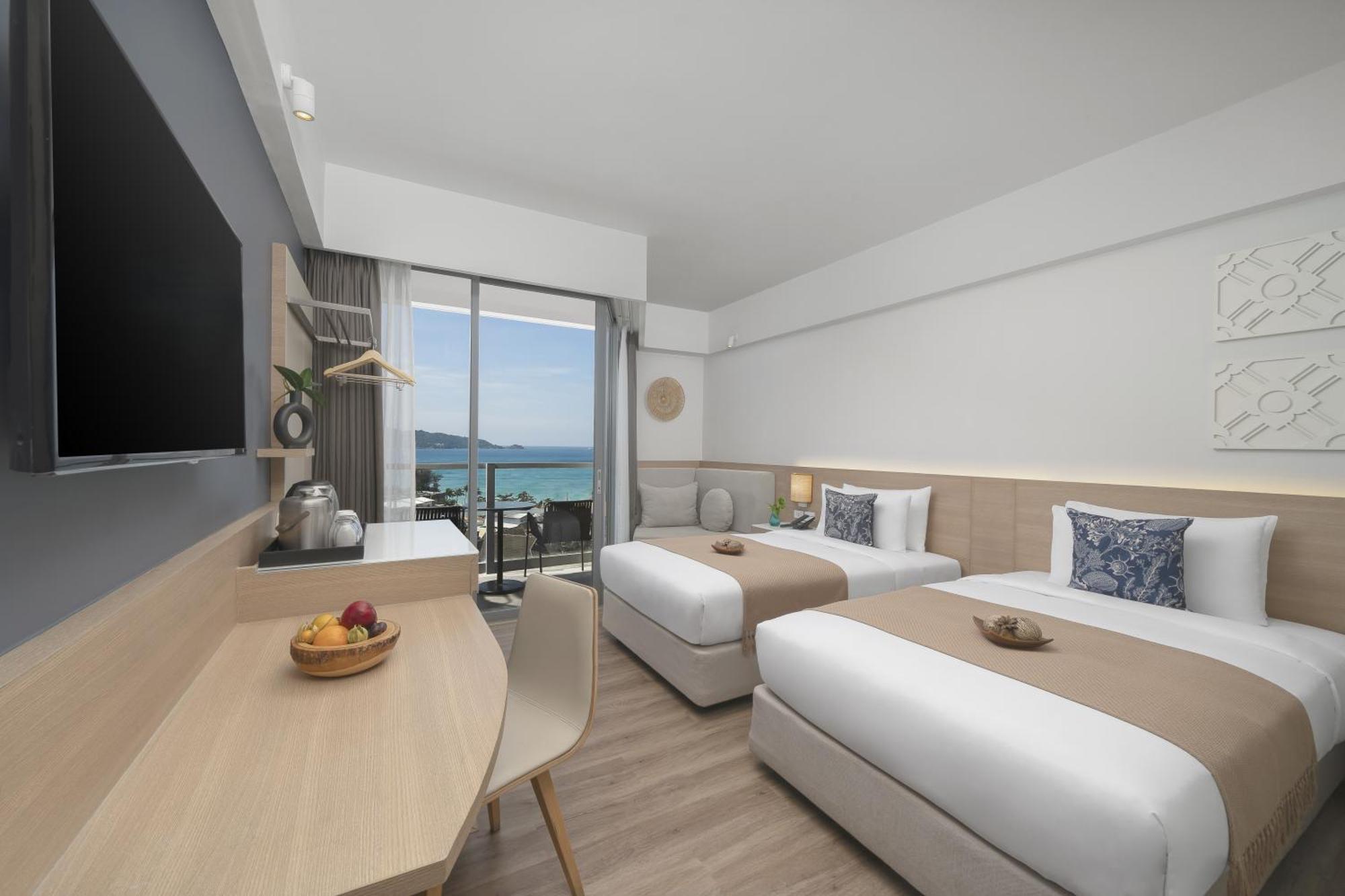 Deluxe Twin Room Balcony Sea View