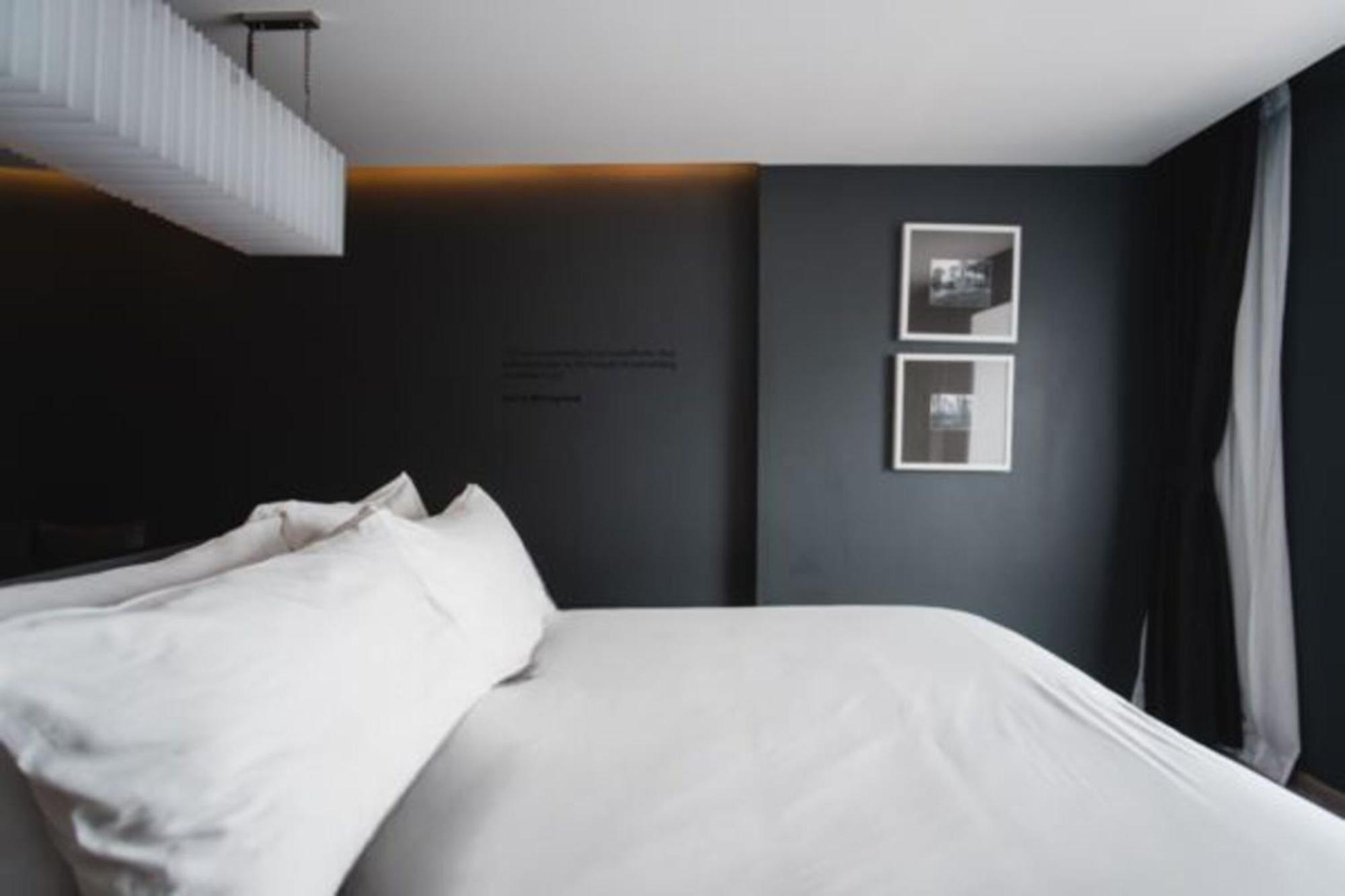 Studio double bed