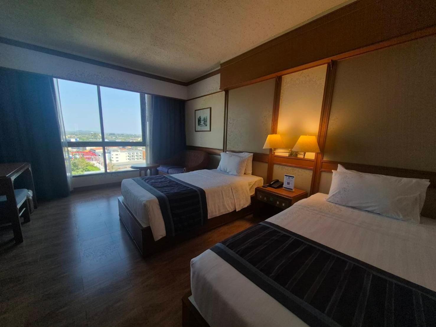 Superior Twin Room City View