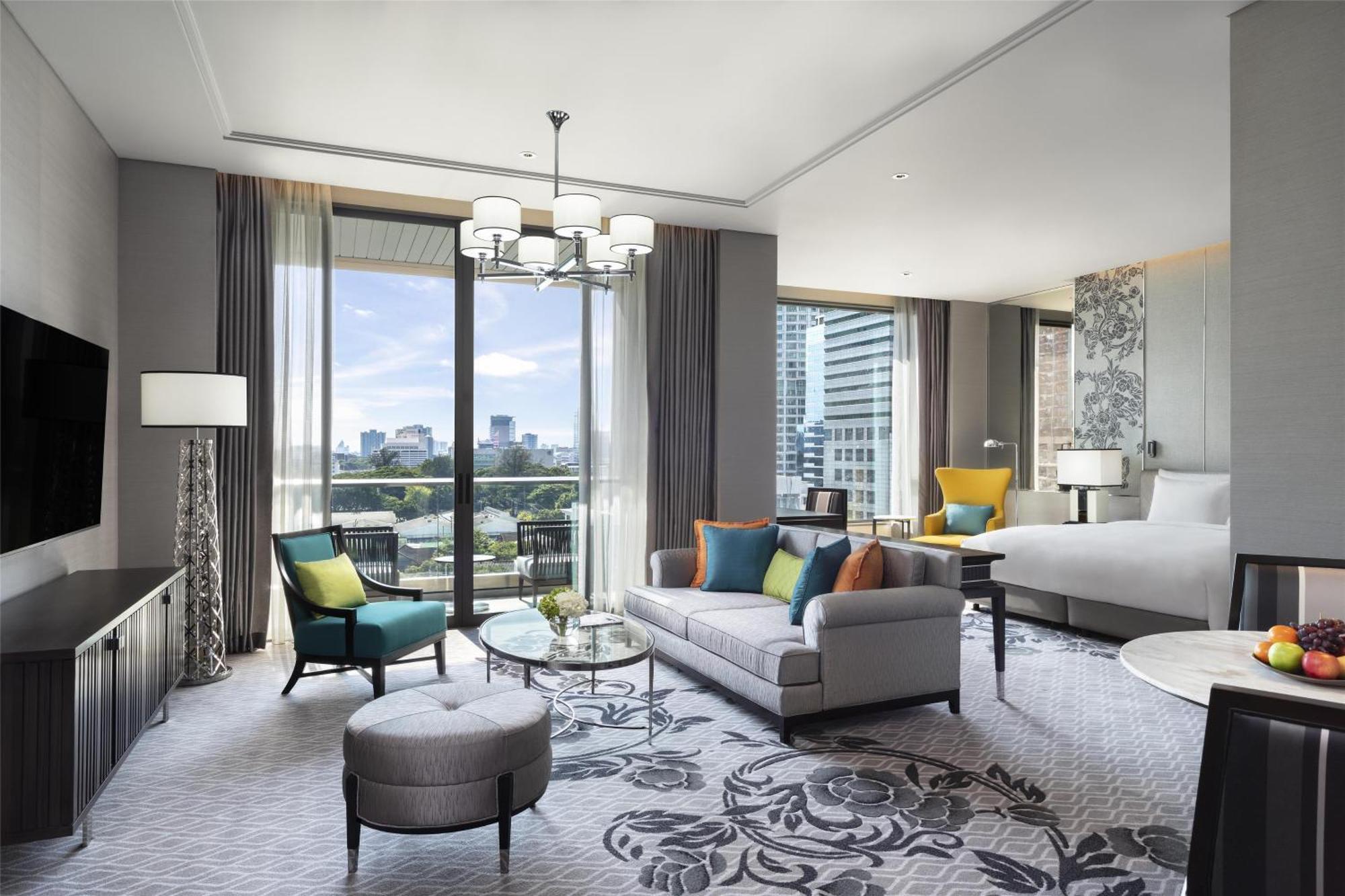 Grand Deluxe King Room Balcony