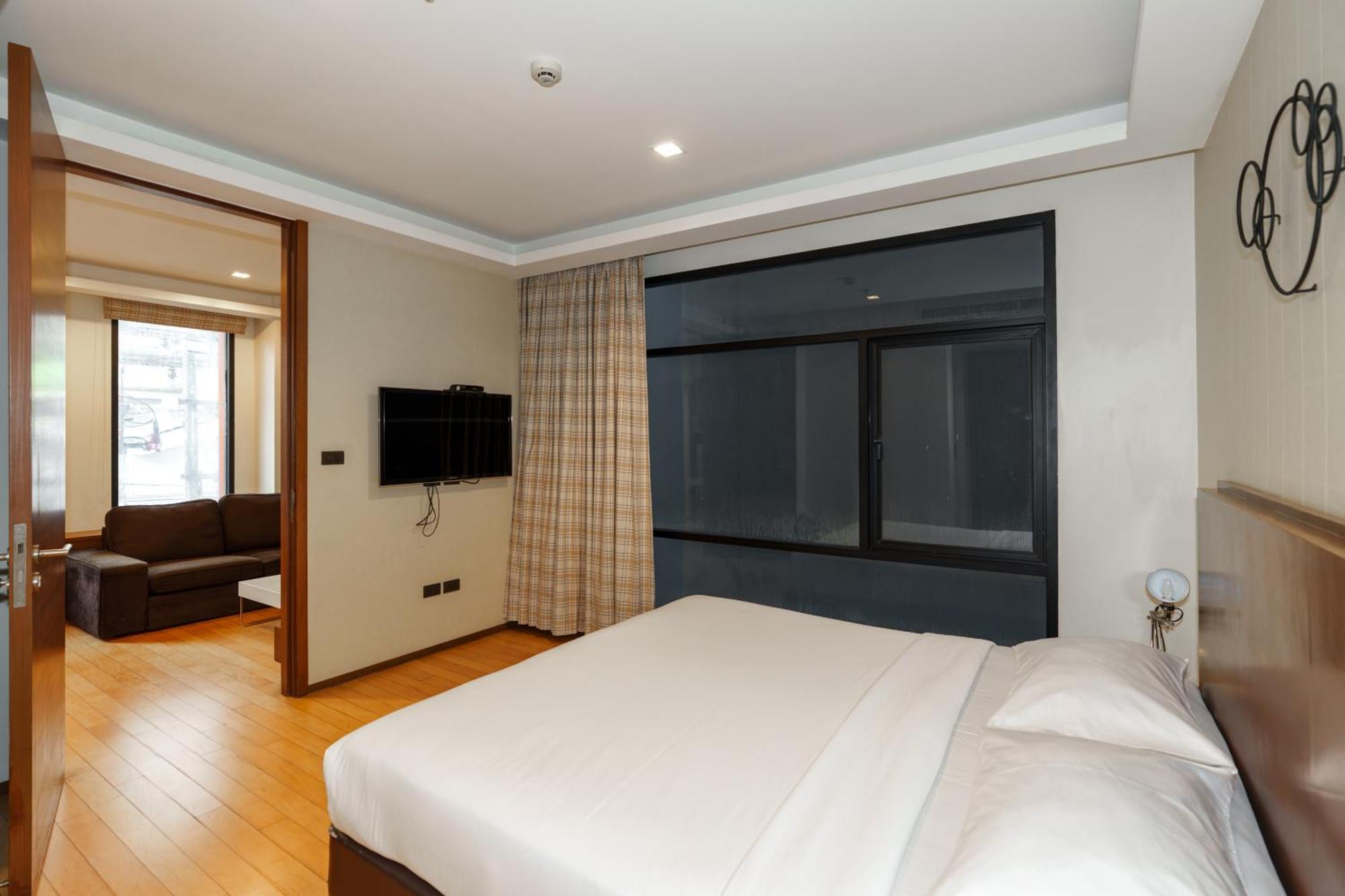 One-Bedroom Suite