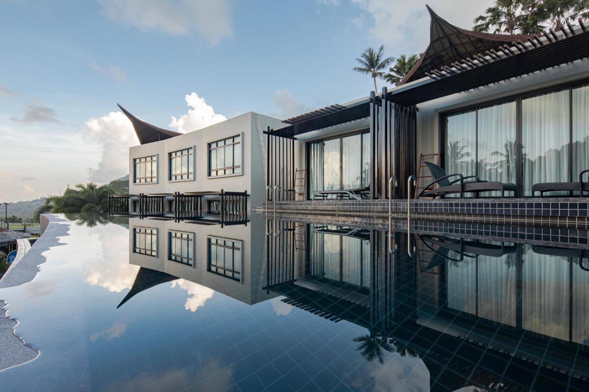 Grand Pool Access