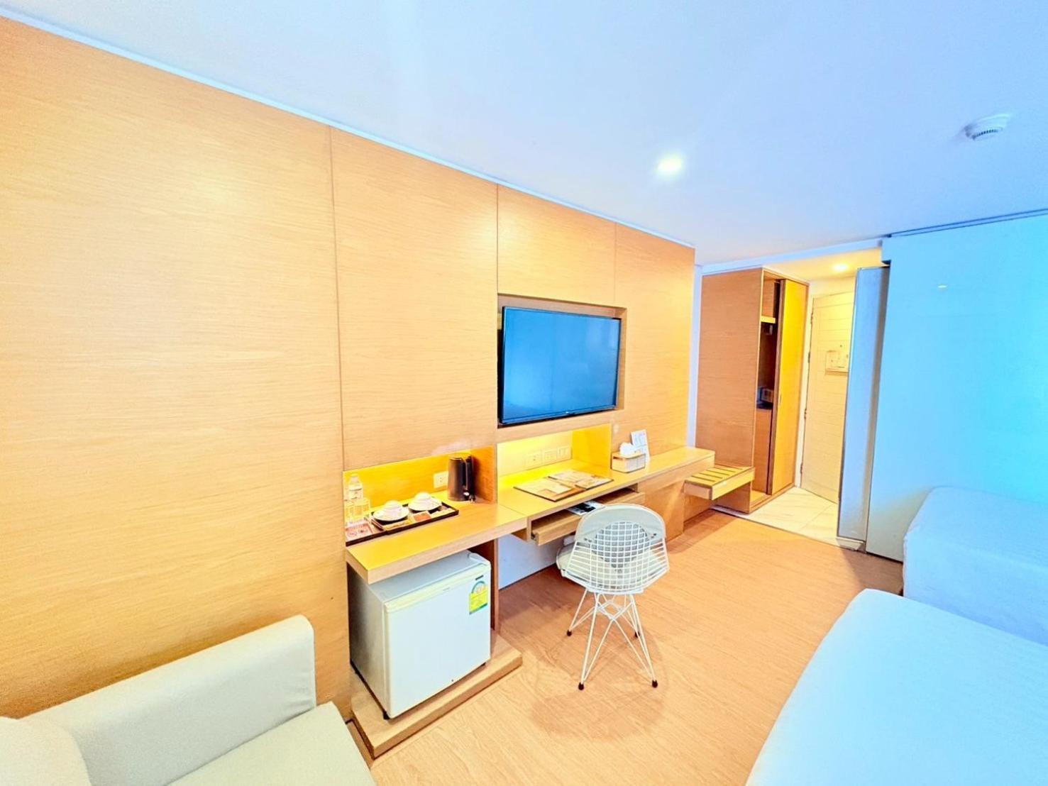 Deluxe Double or Twin Room