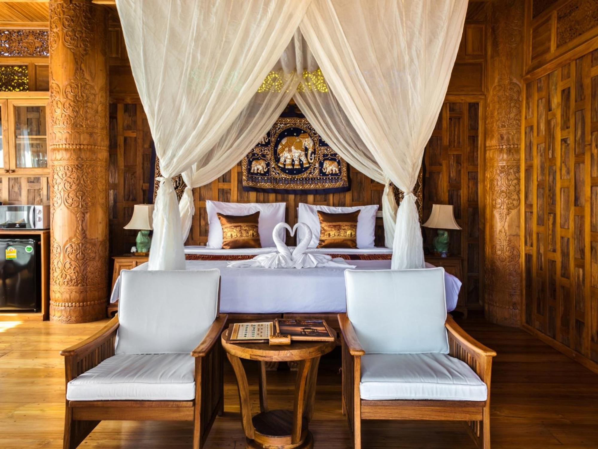 Deluxe Pool Villa