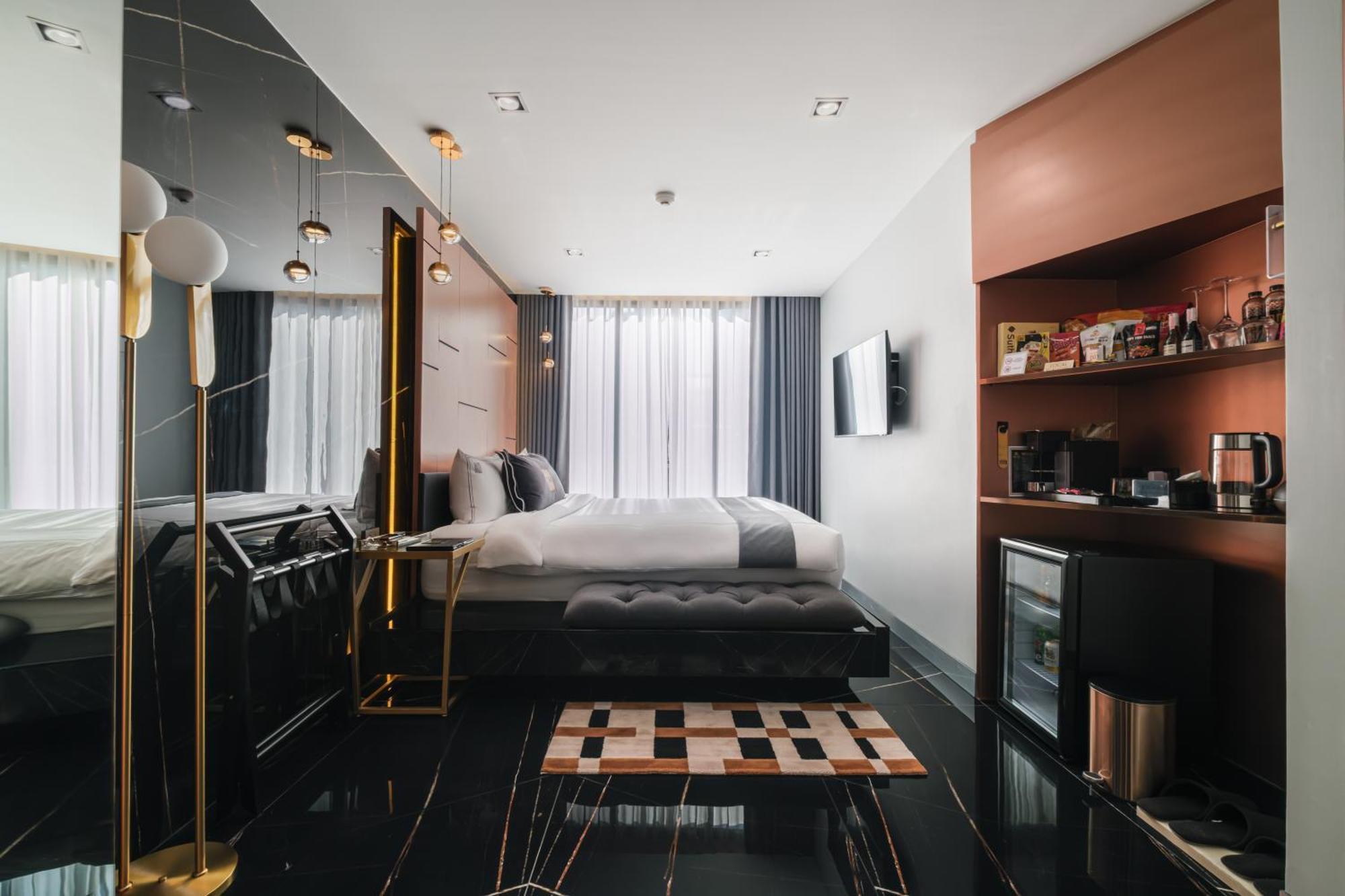 Premium Zimmer mit Kingsize-Bett und Balkon