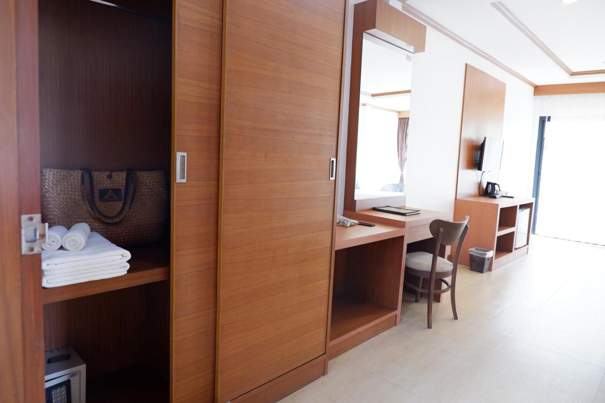 Garden Deluxe Room
