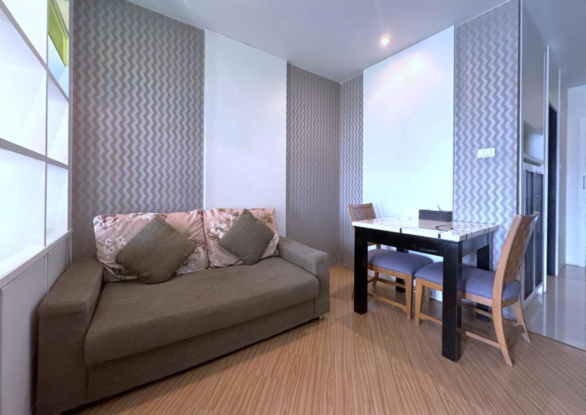 Deluxe Double Room City View