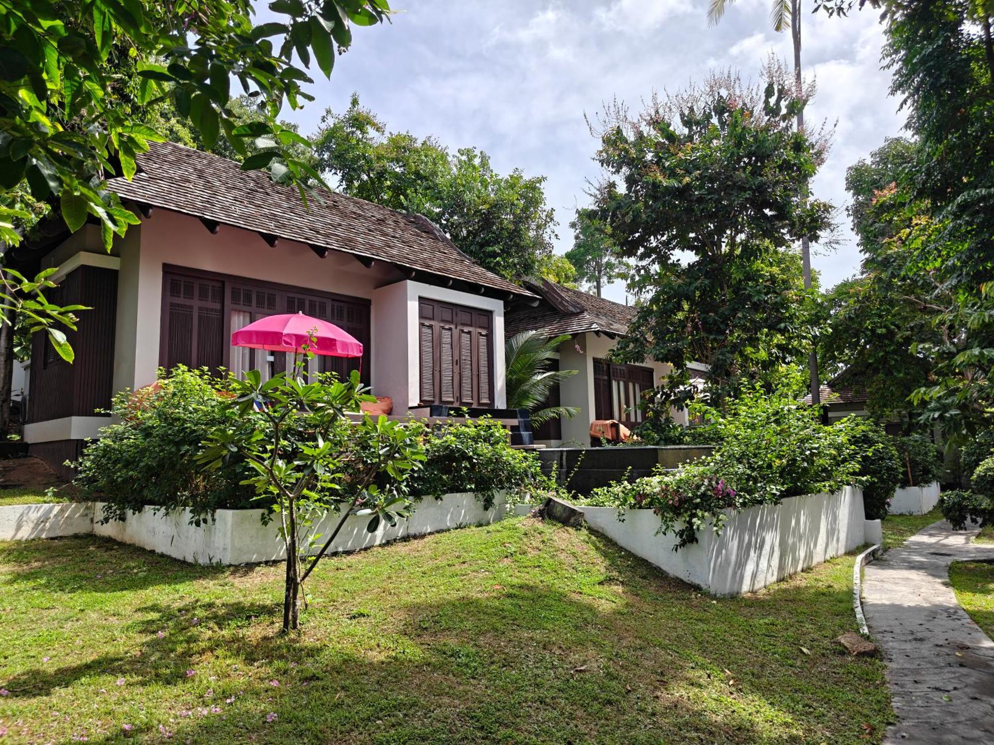 Deluxe Pool Villa Garden View