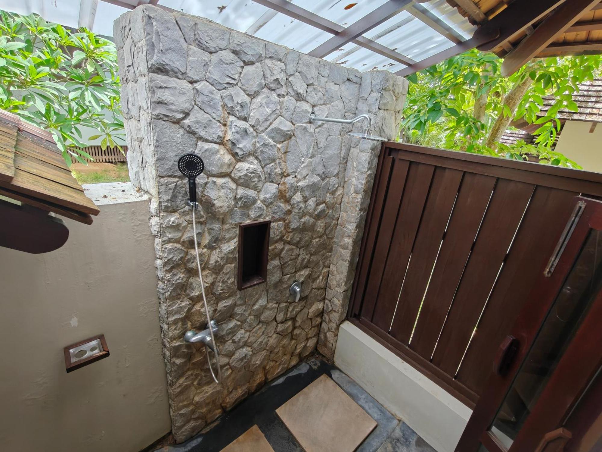 Deluxe Pool Villa Garden View