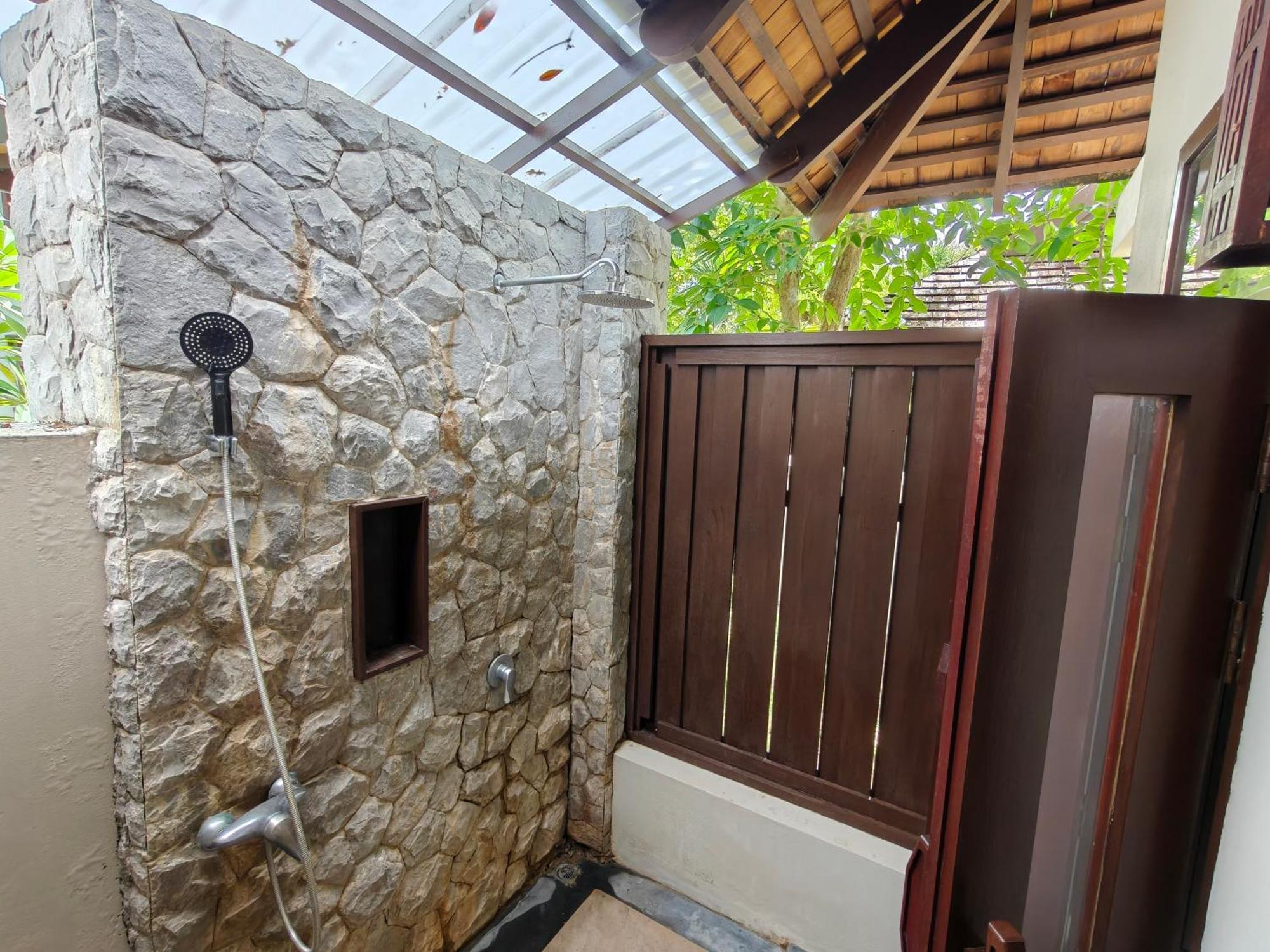 Deluxe Pool Villa Garden View