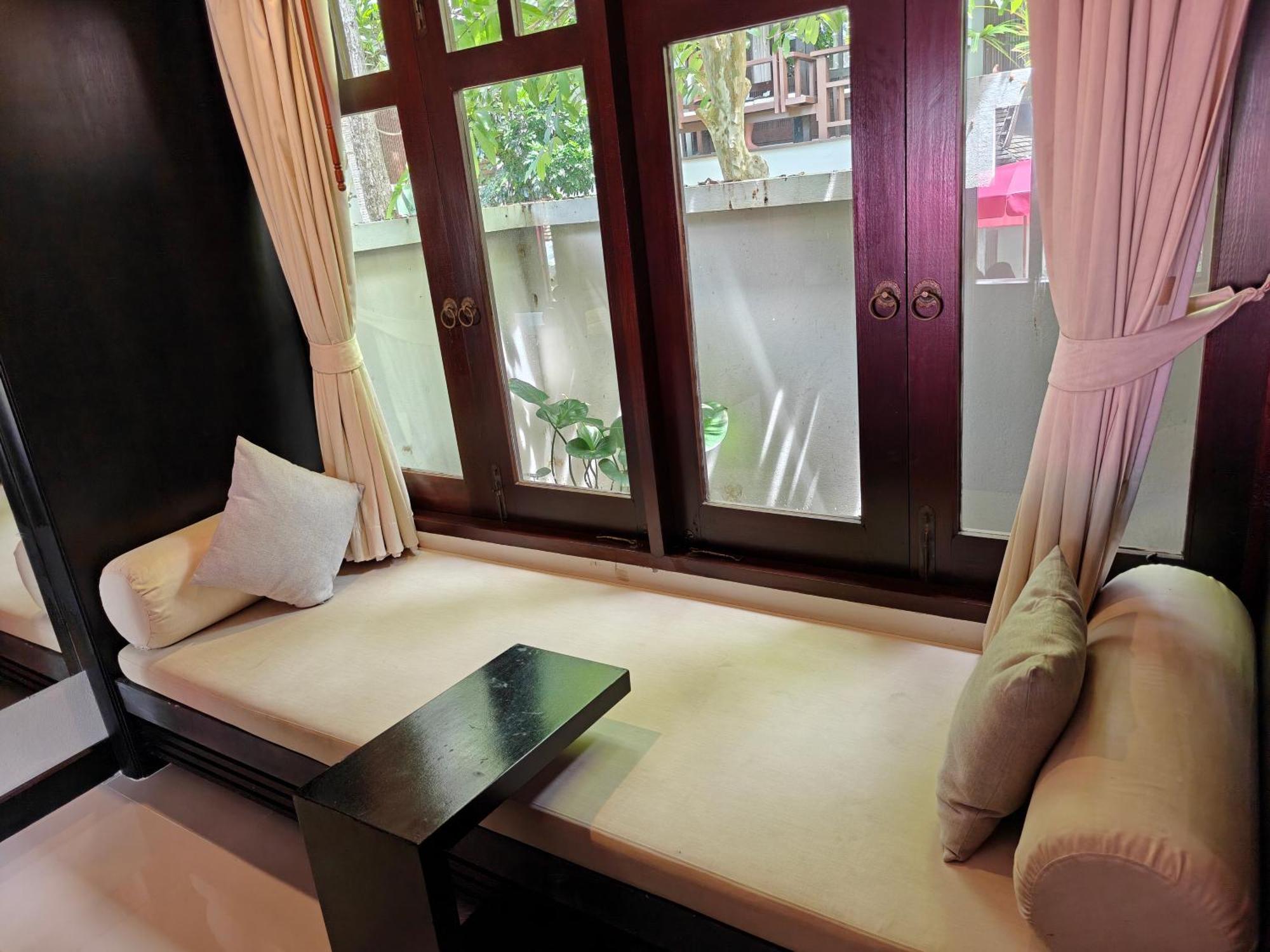 Deluxe Pool Villa Garden View