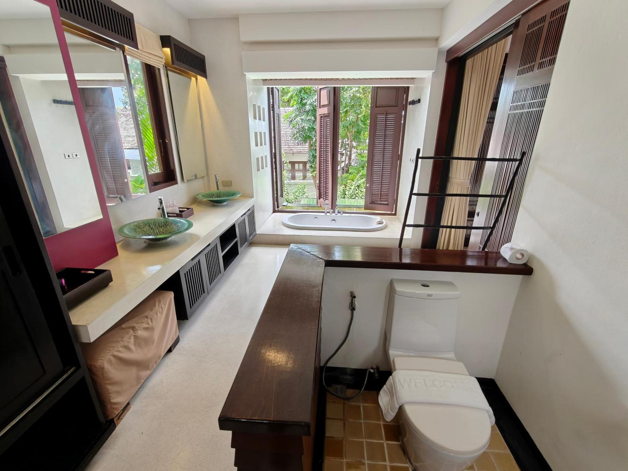 Deluxe Pool Villa Garden View