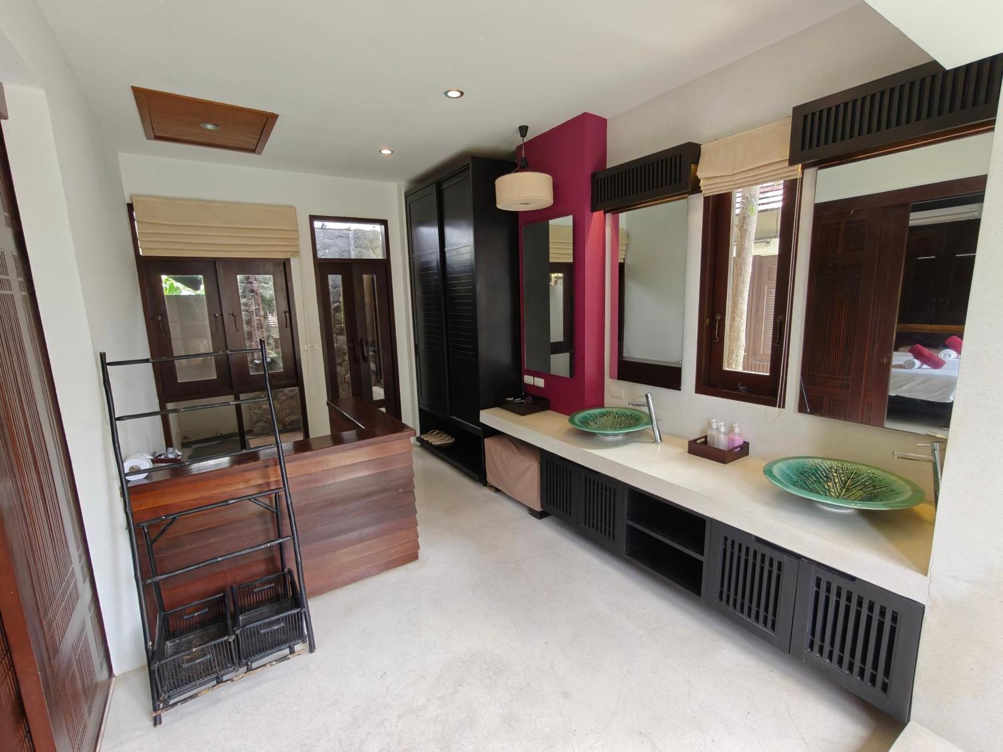 Deluxe Pool Villa Garden View