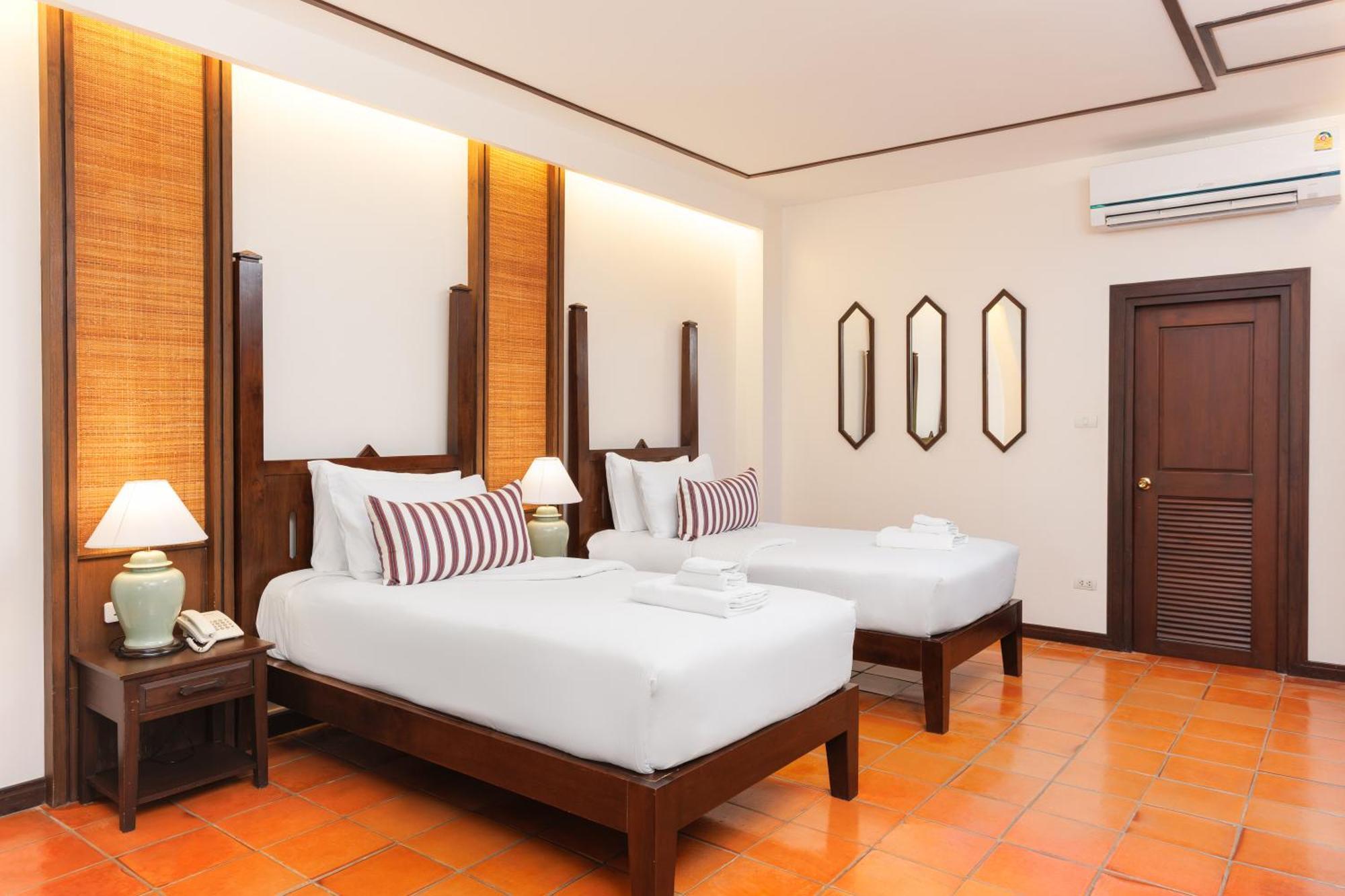 Deluxe Twin Room - Ground Floor,1691983558:JPEG
