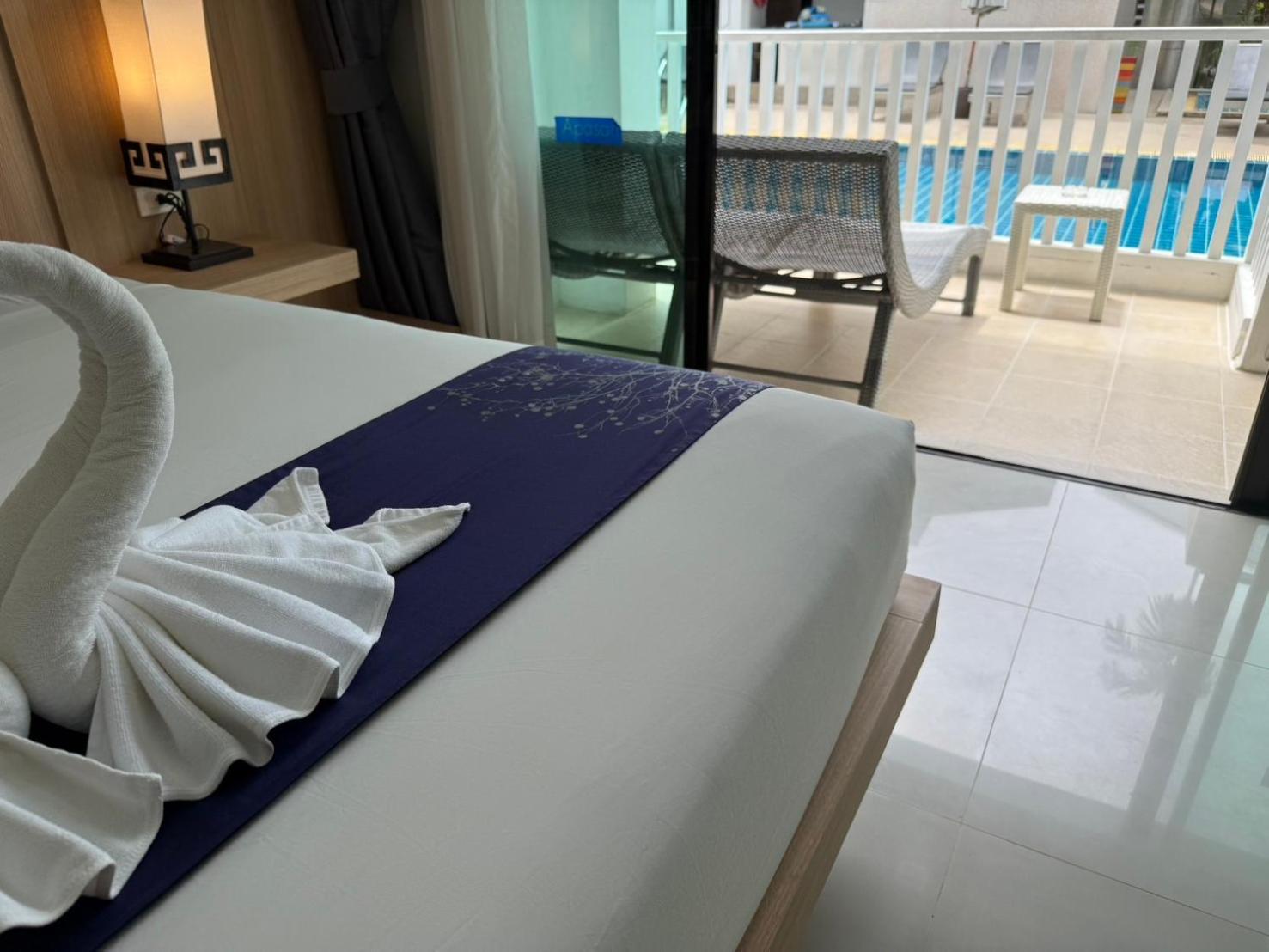 Deluxe Double Room Pool Access