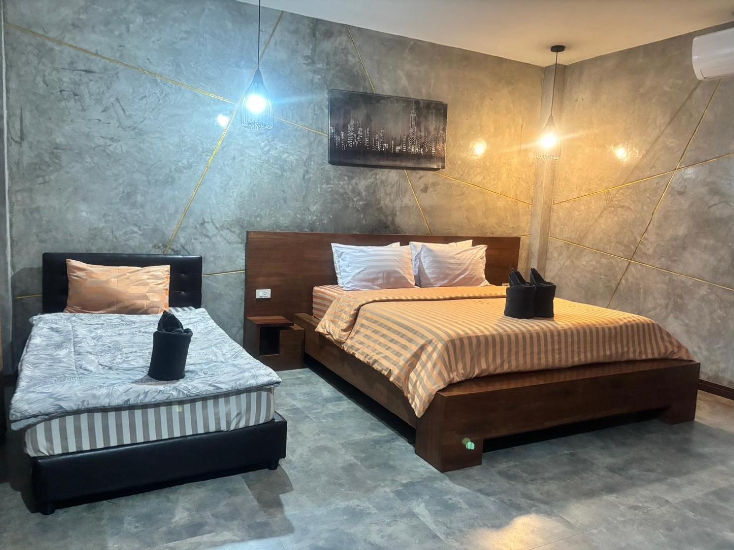 Basic Triple Room,1698170716:JPEG