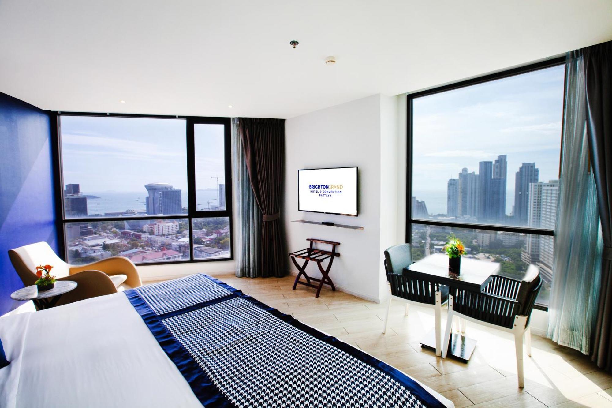 Grand Deluxe Corner Room Sea View