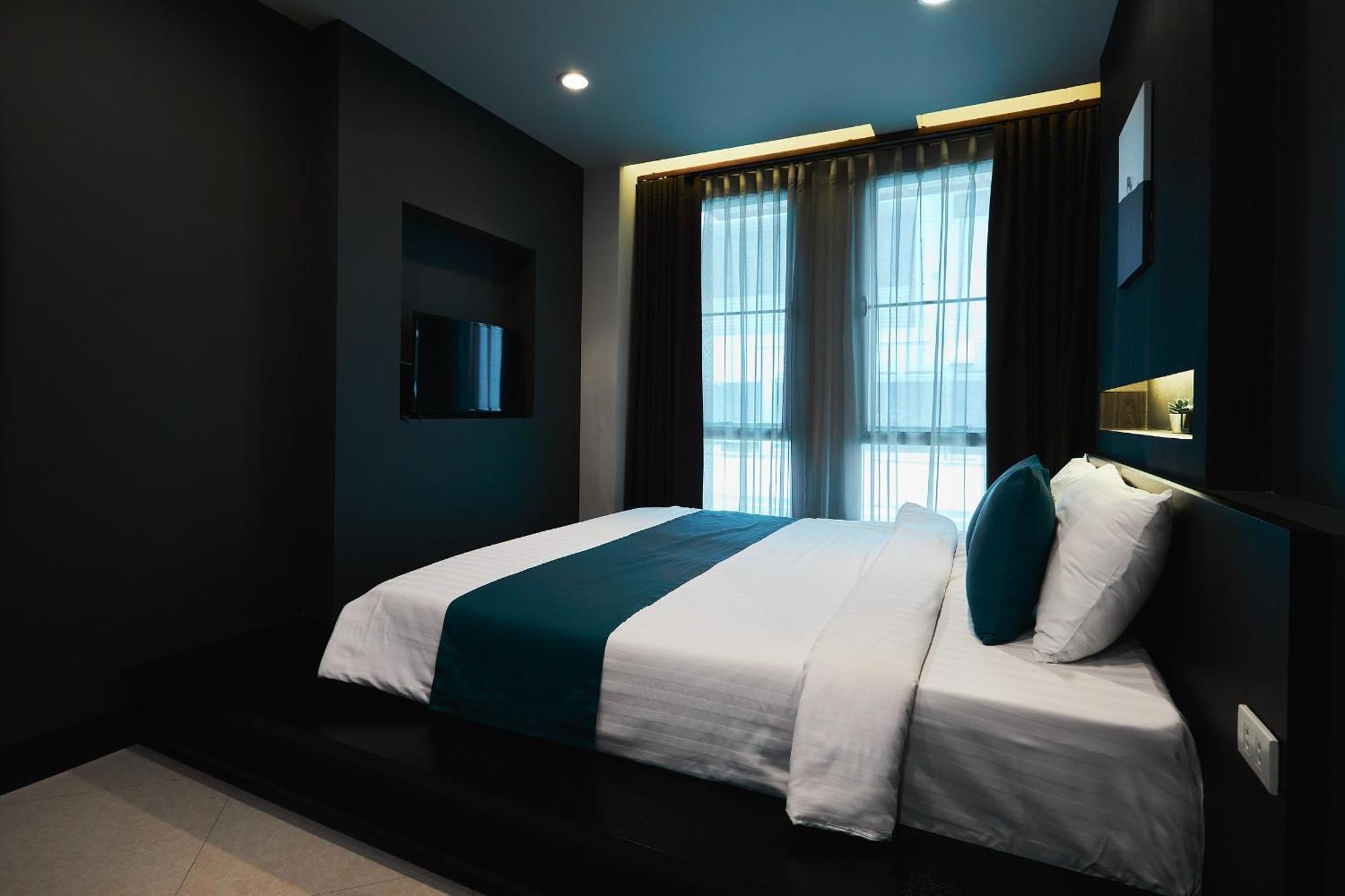 Two-Bedroom Suite