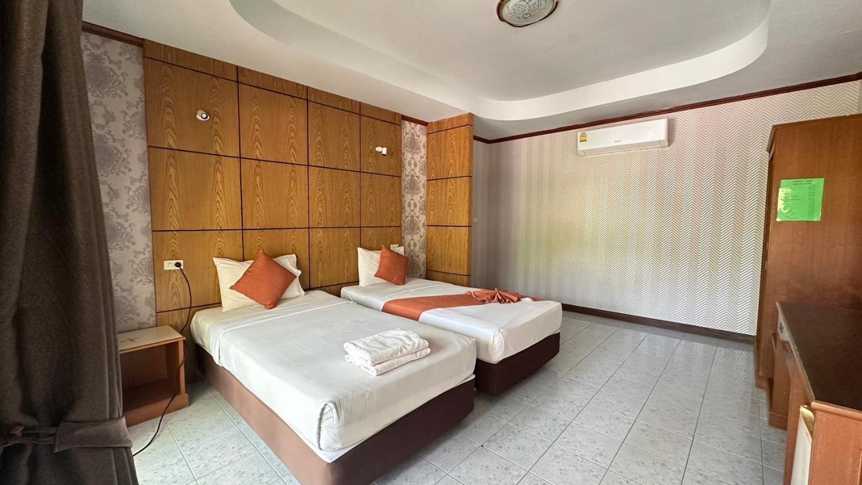 Bungalow Standard Twin Bed B Zone No view