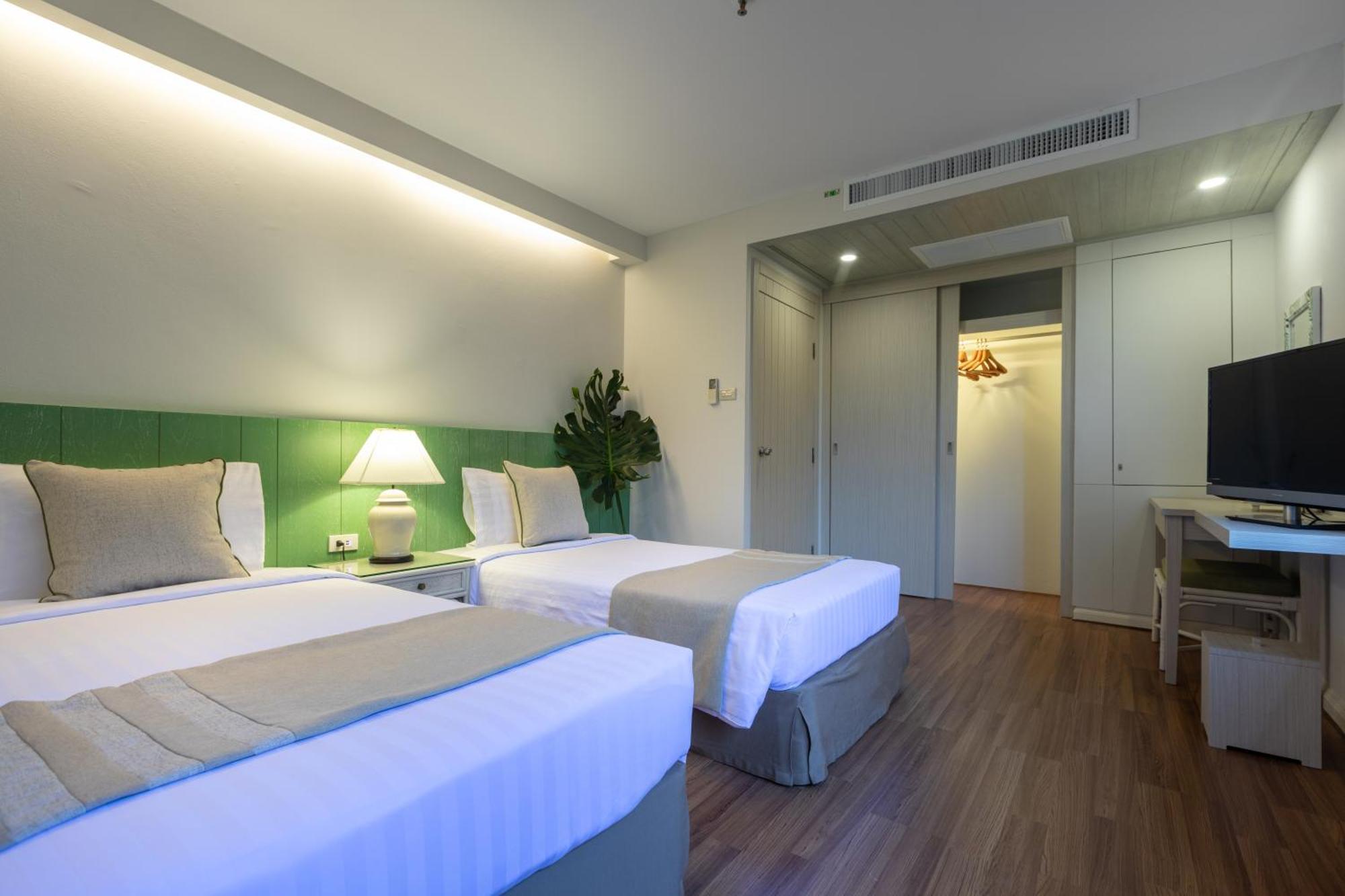 Two-Bedroom Suite