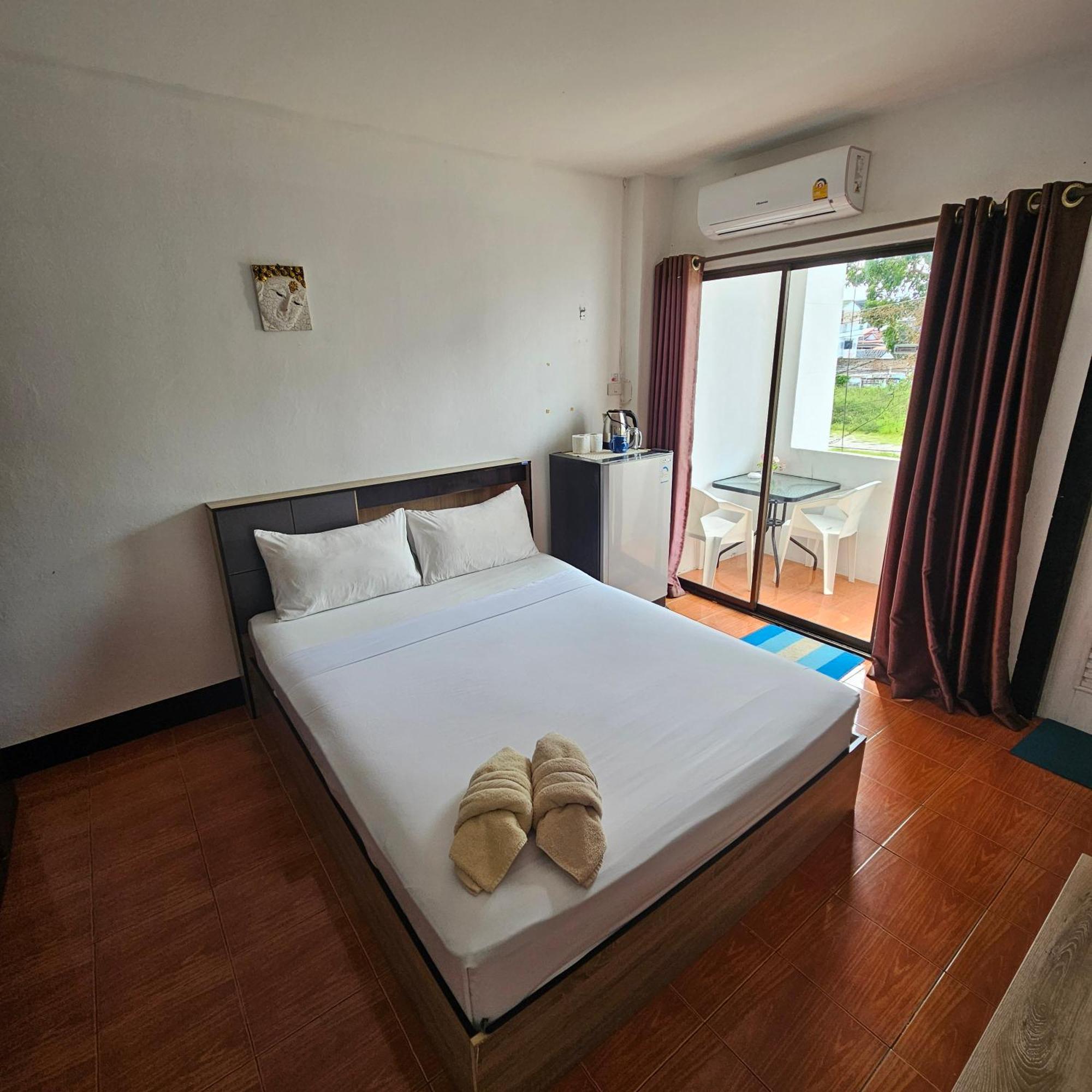 Large Double Room