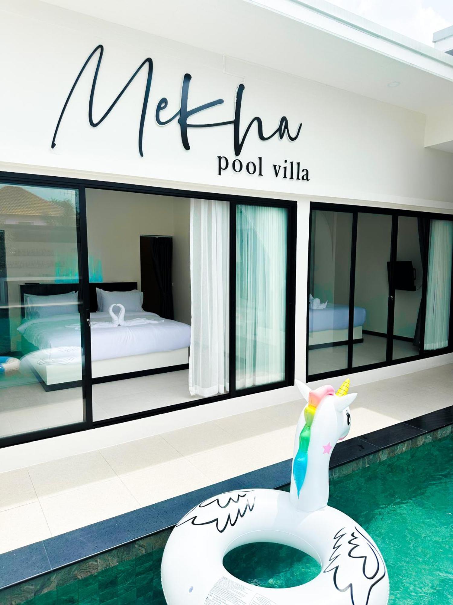 King Room Pool View