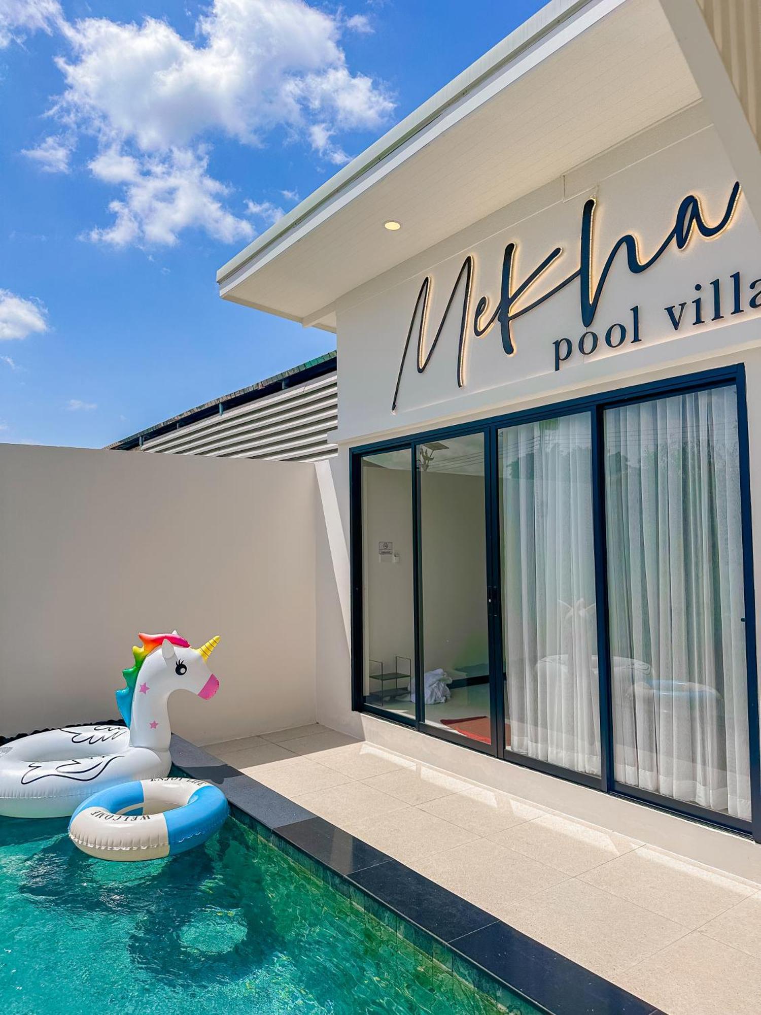 King Room Pool View