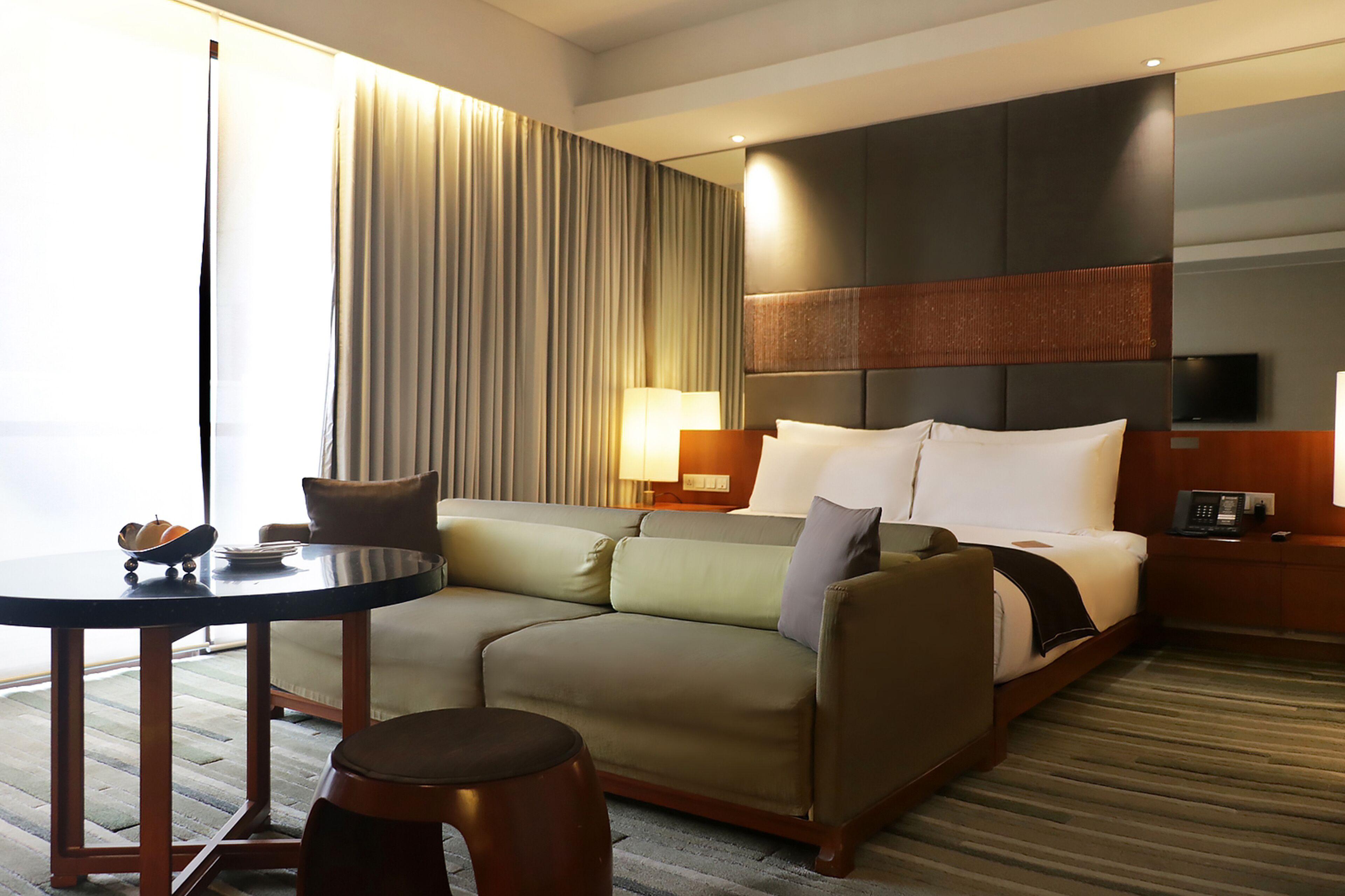 Luxury Suite,1580164440:JPEG