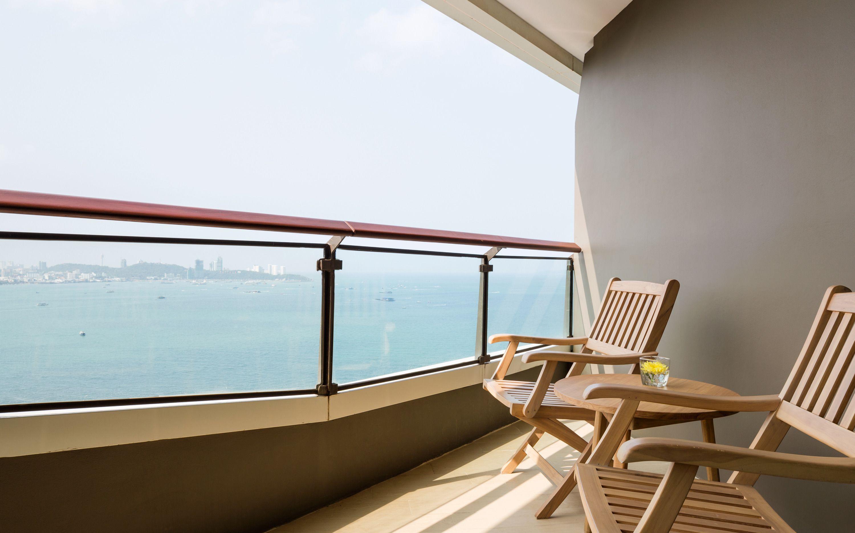 Deluxe Cornor King Room Sea View