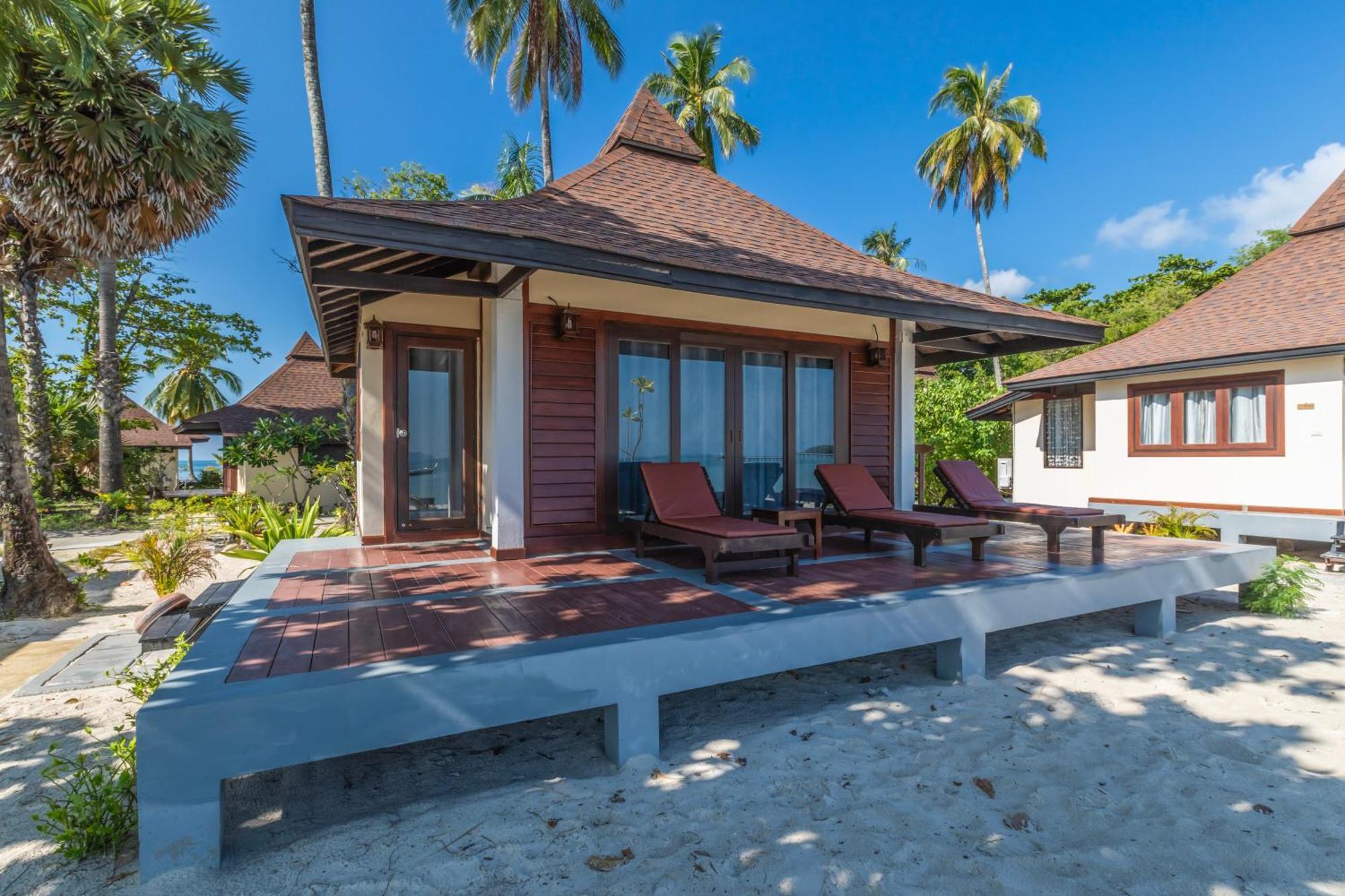 Beachfront Family Villa (1st Row),1717041175:JPEG