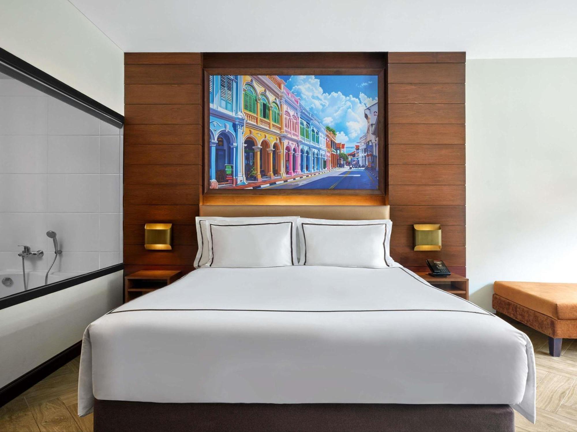 Deluxe King Room with Pool Access,1717062943:JPEG