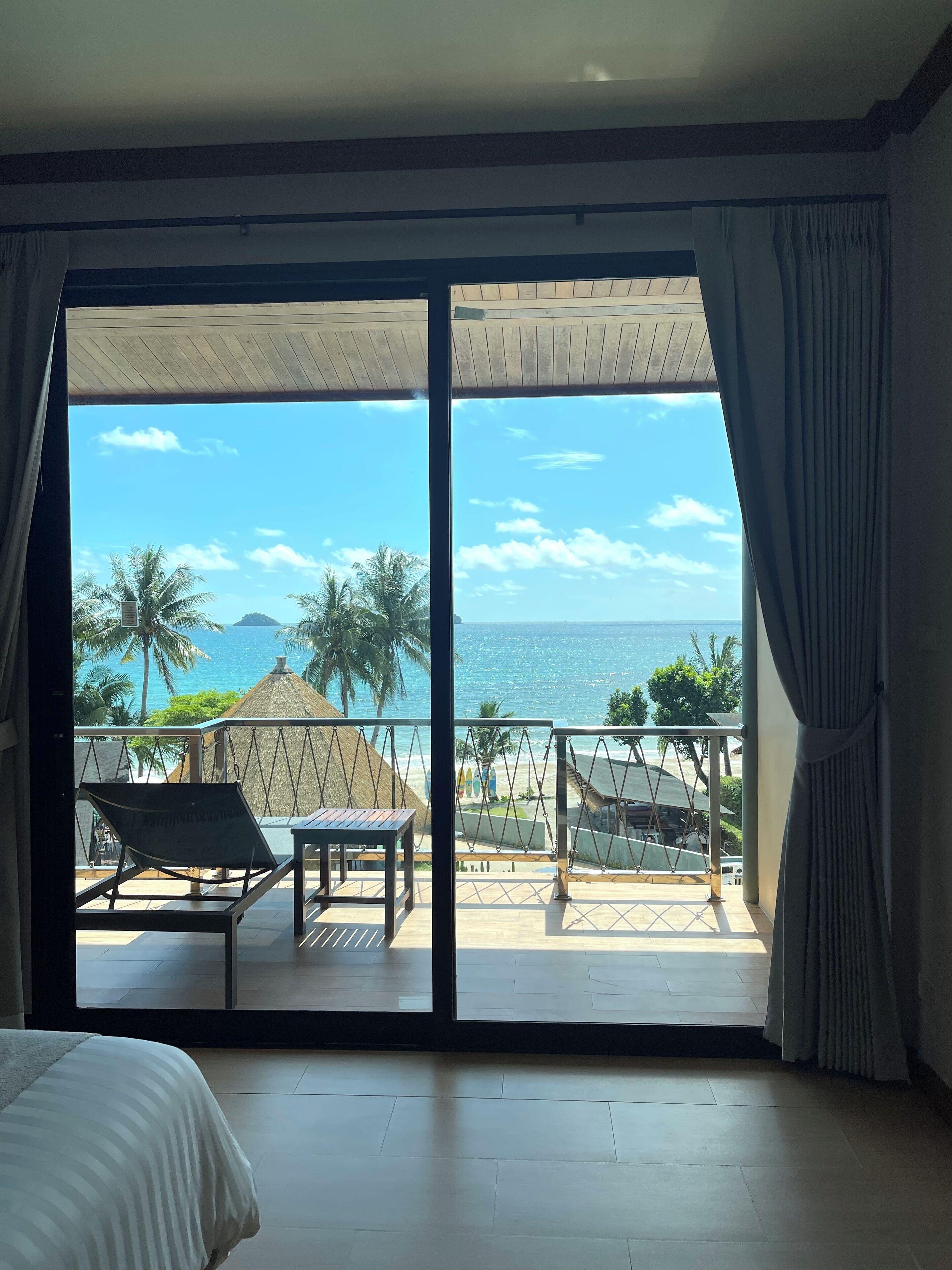 Superior Pool View Room