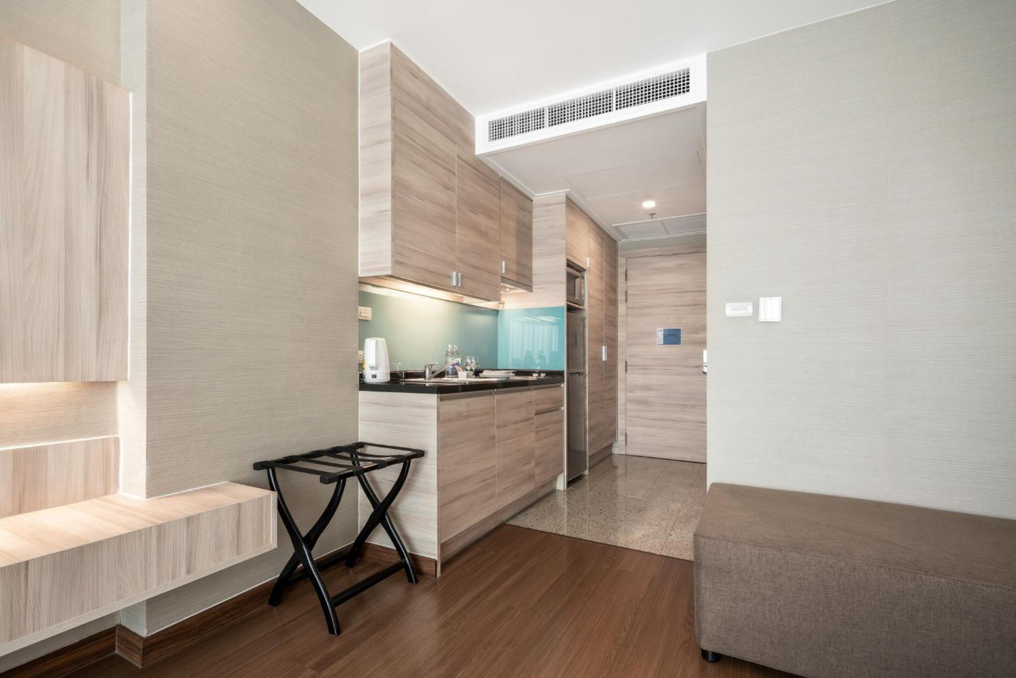 Studio King Room