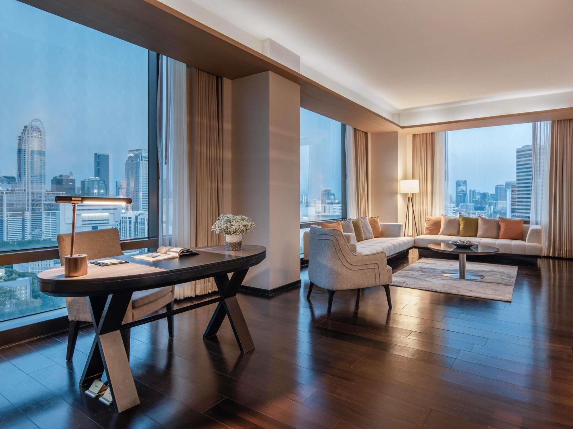 Executive King Suite