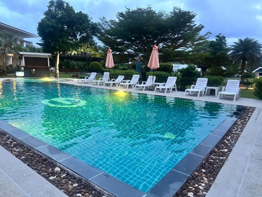Twin Room Pool View