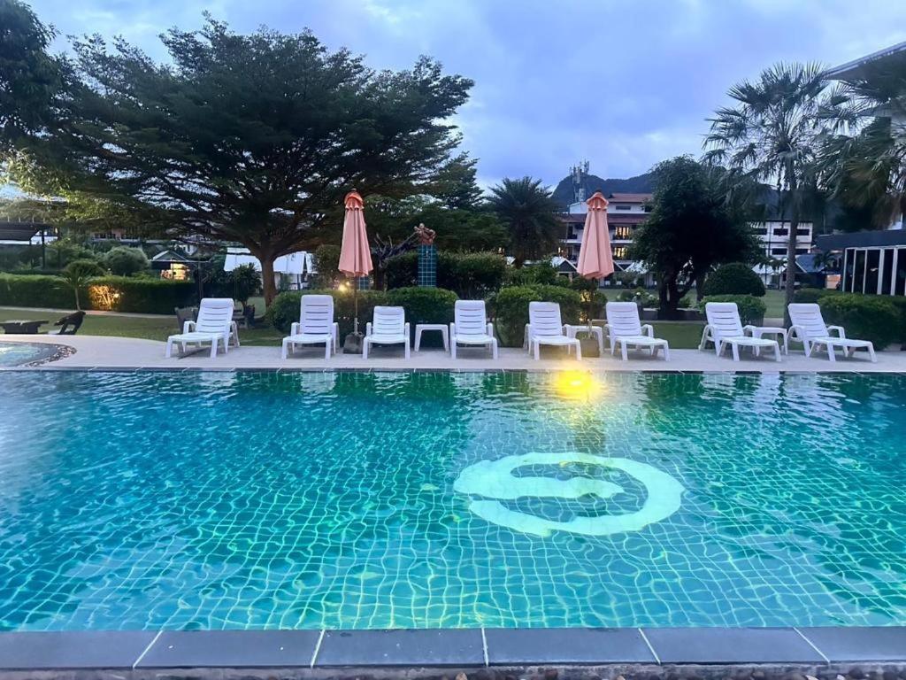 Twin Room Pool View