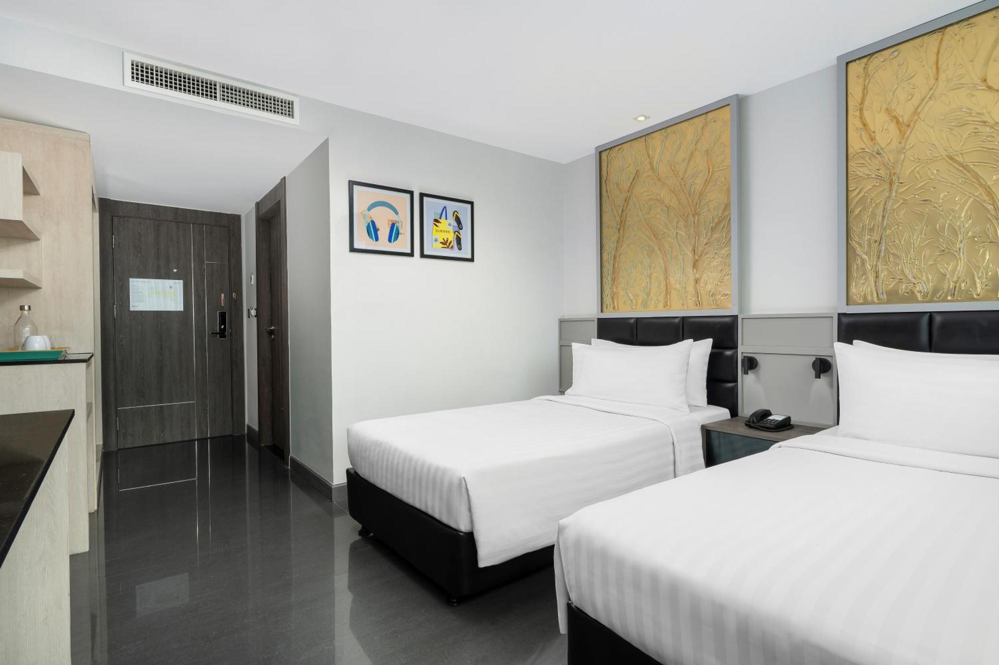 Standard Twin Room