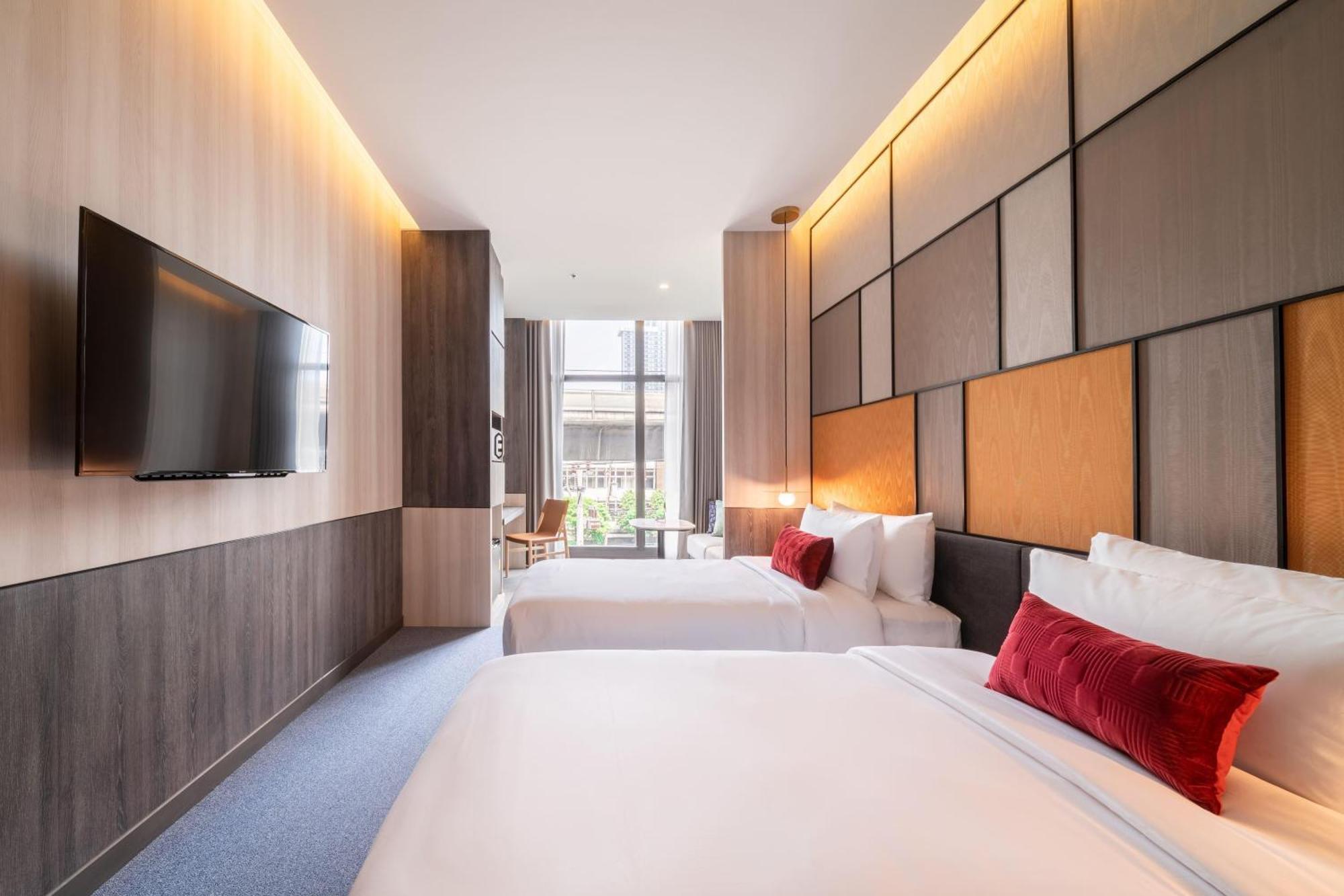 Premier Twin Room