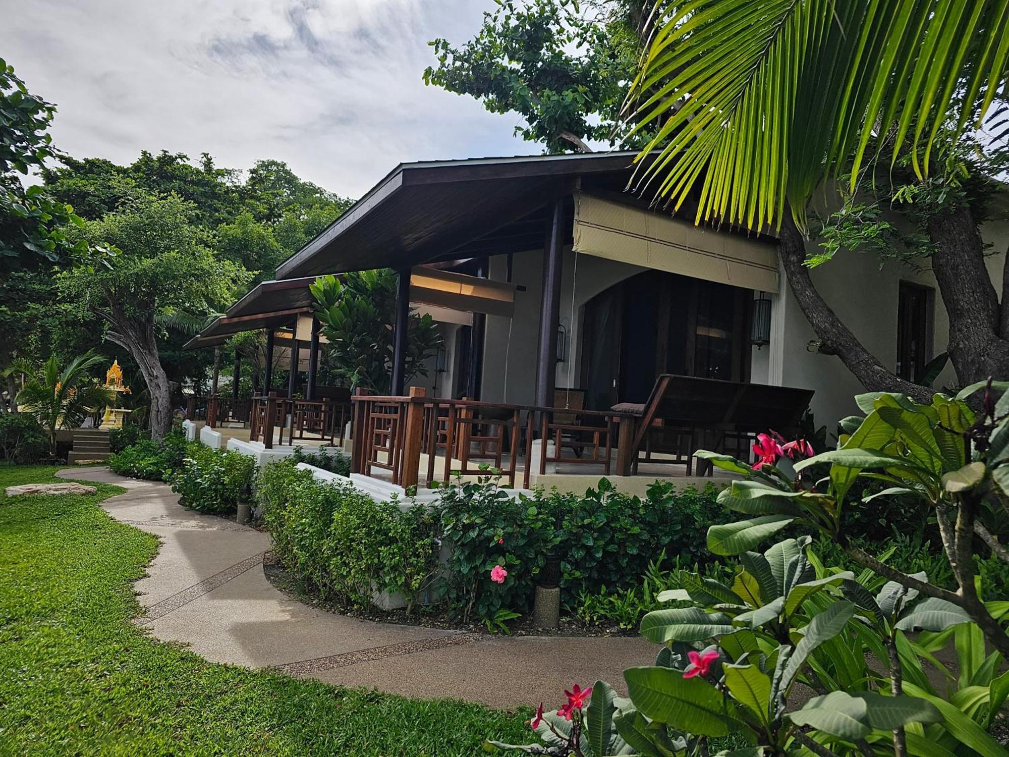 Deluxe Double or Twin Room Sea View