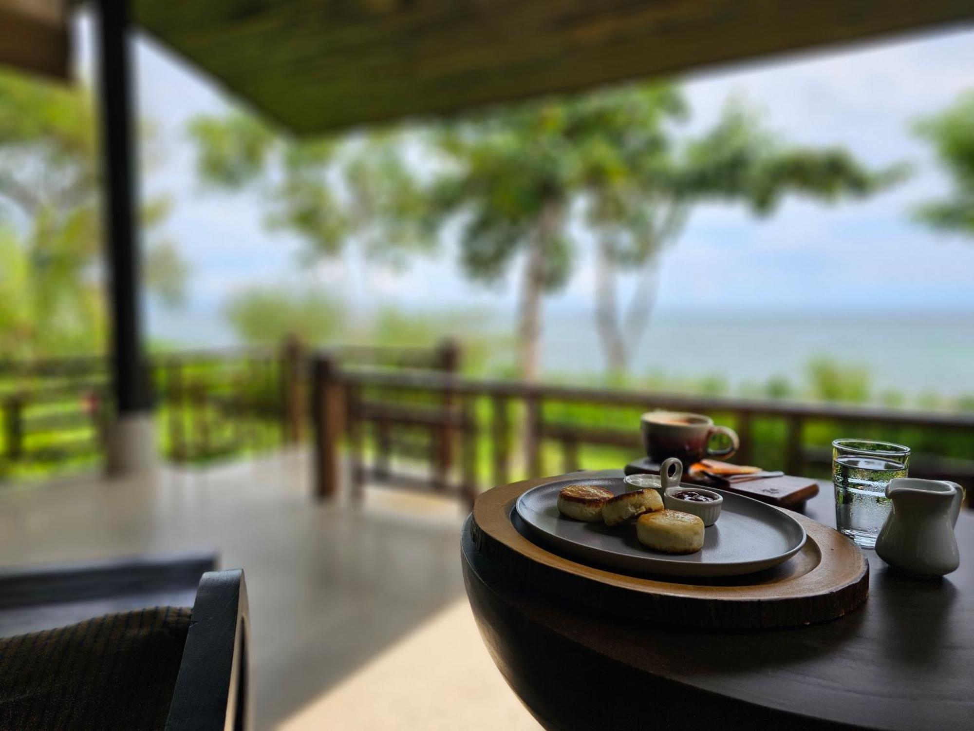 Deluxe Double or Twin Room Sea View