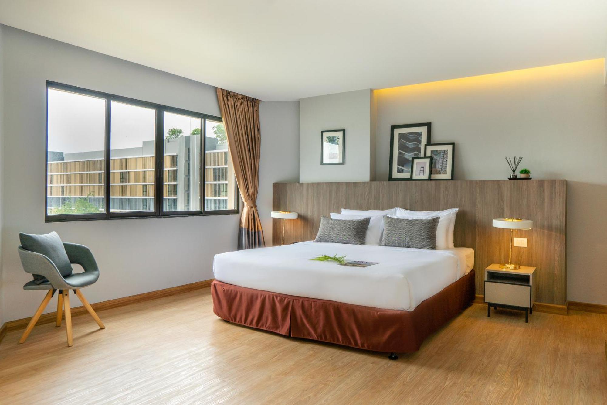 Standard King Room