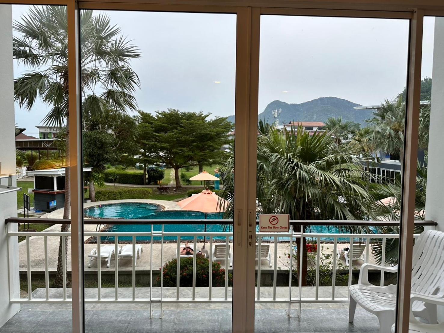Twin Room Pool View
