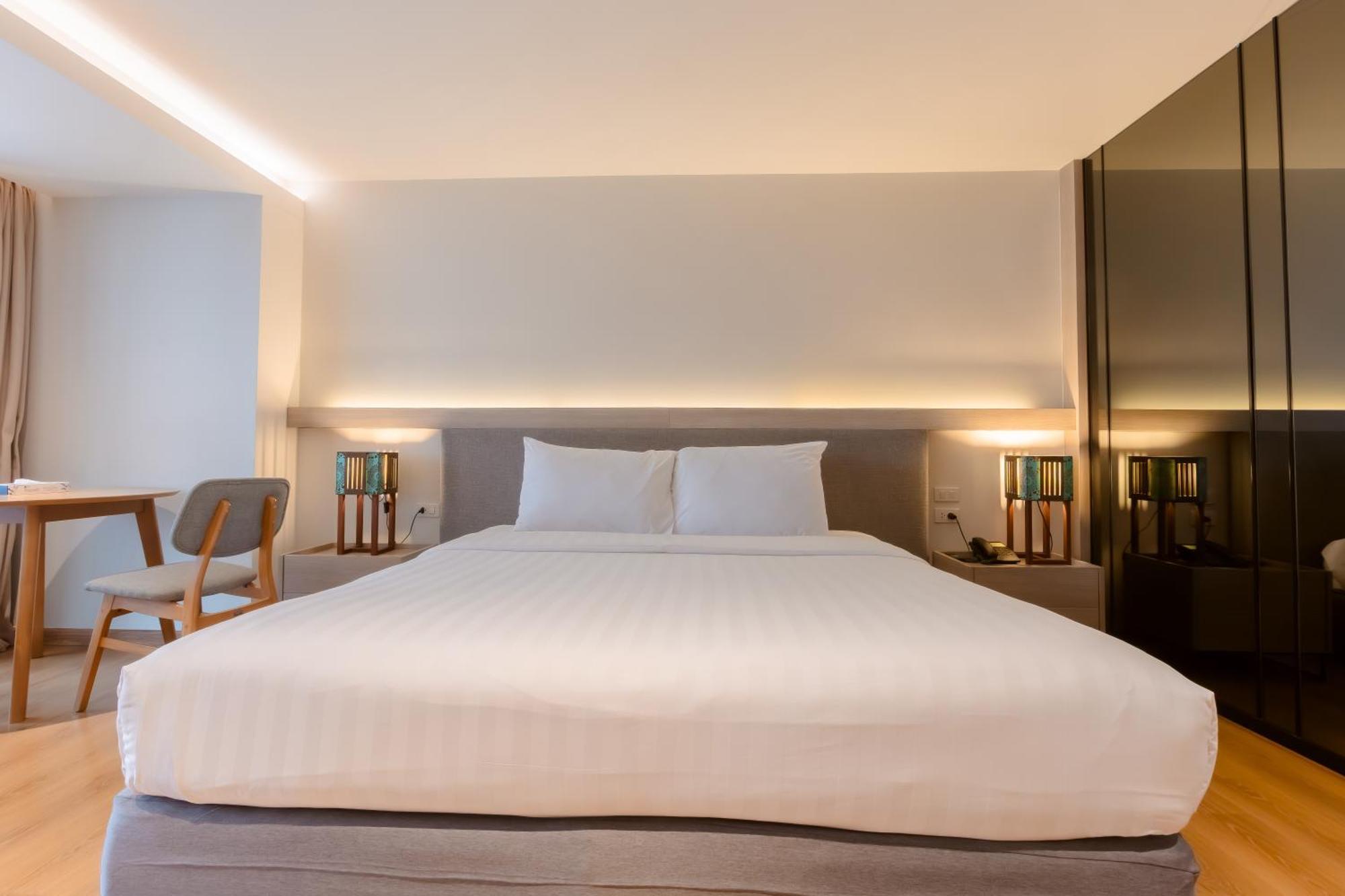 Standard King Room