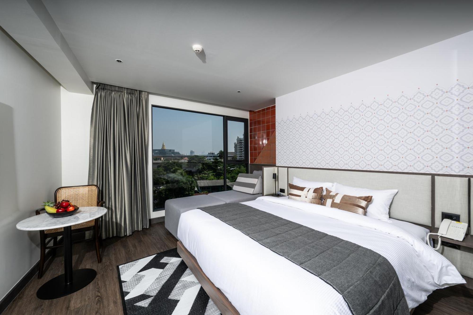 Superior King Room