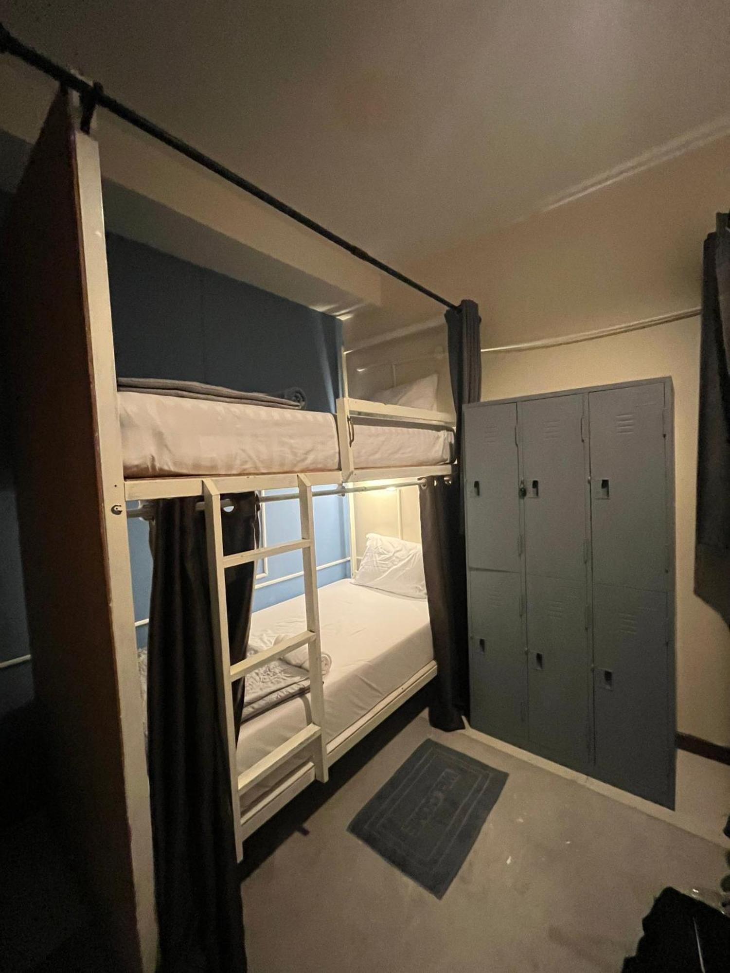 Bed 4-Bed Mixed Dormitory Room