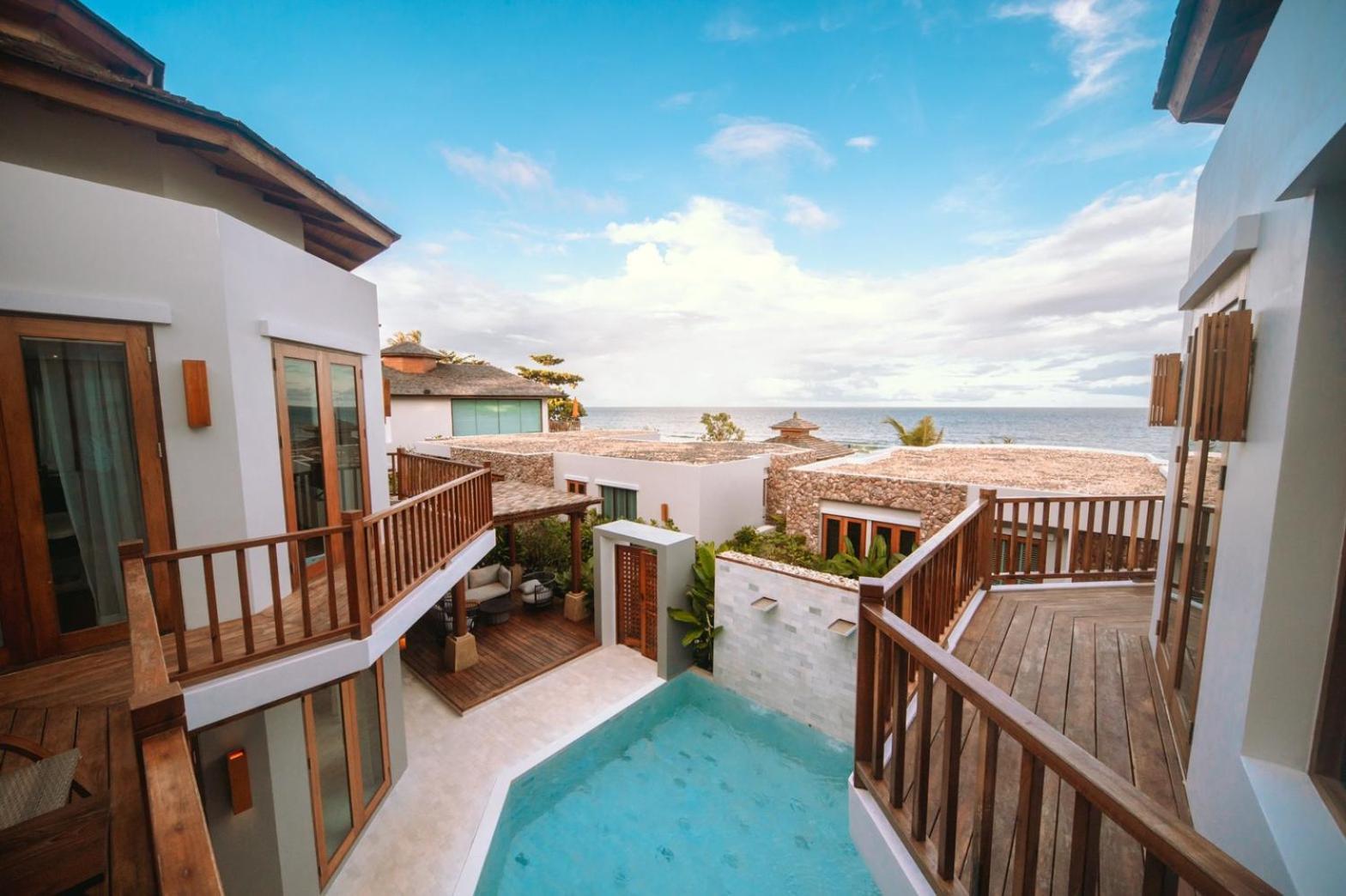 Family Room with Sea View