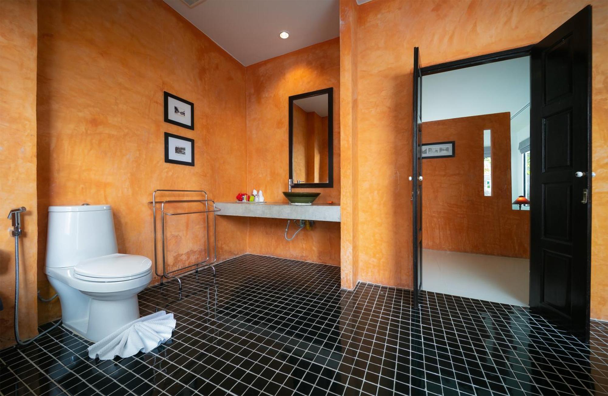 Private Jacuzzi Sino Wing