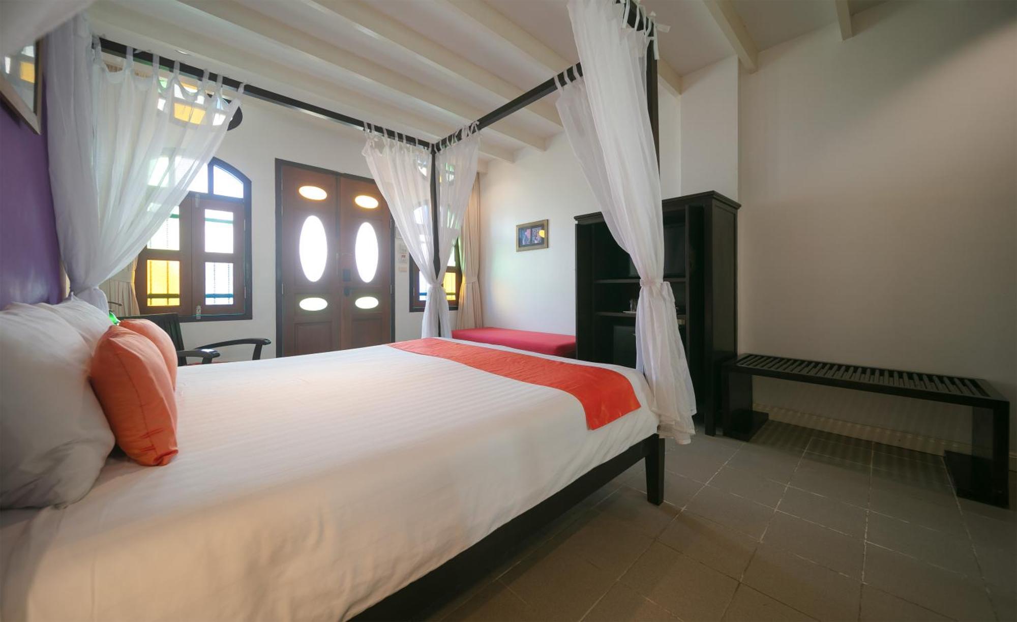 Deluxe Double Room Terrace Sino Wing