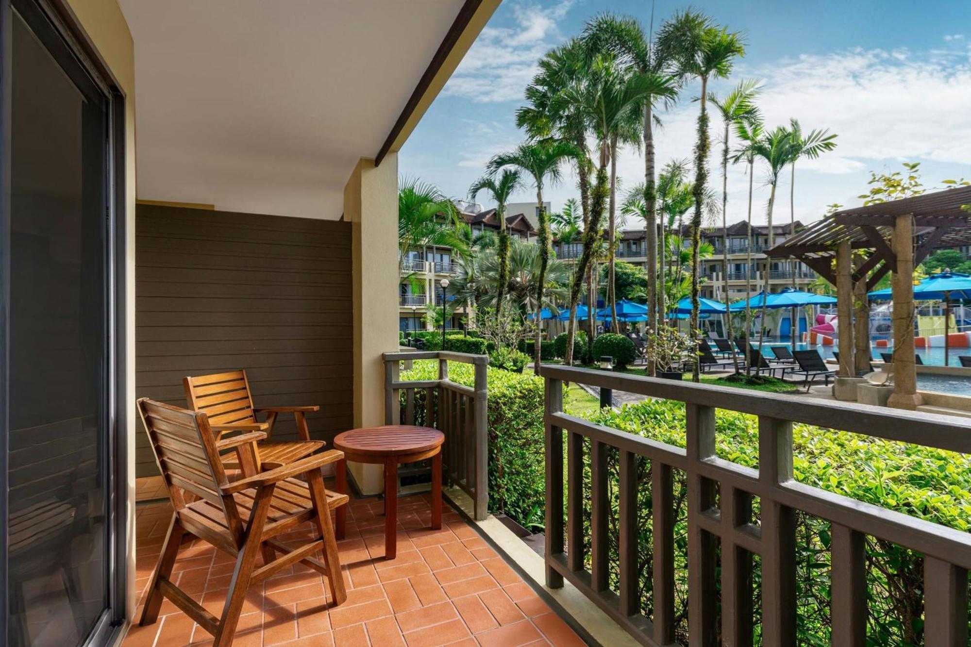 Larger Guest room 1 King Pool view Terrace